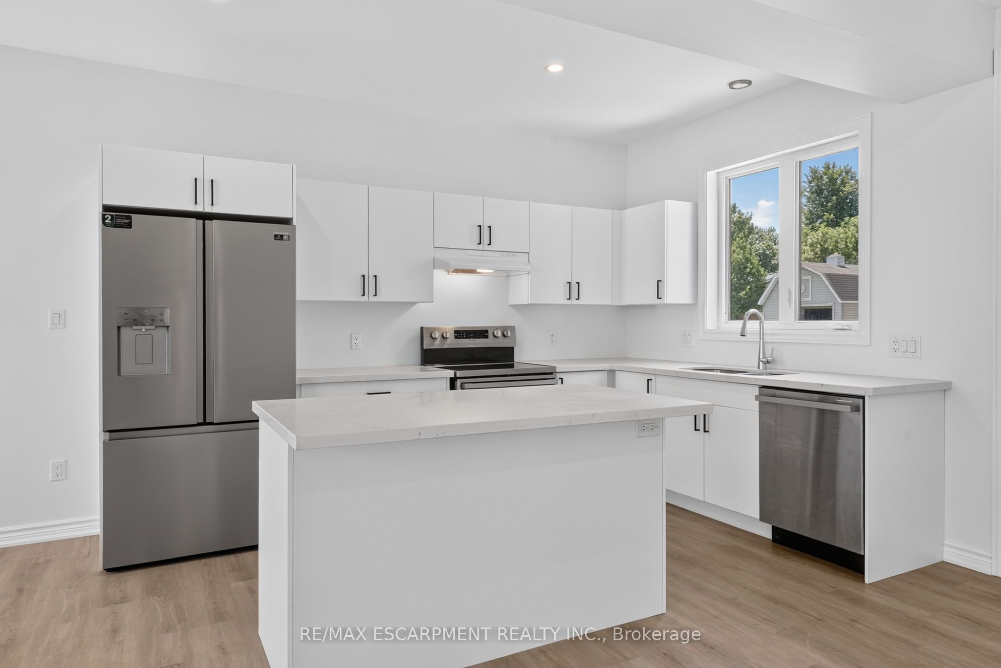 203 Park Street Property Photo 15