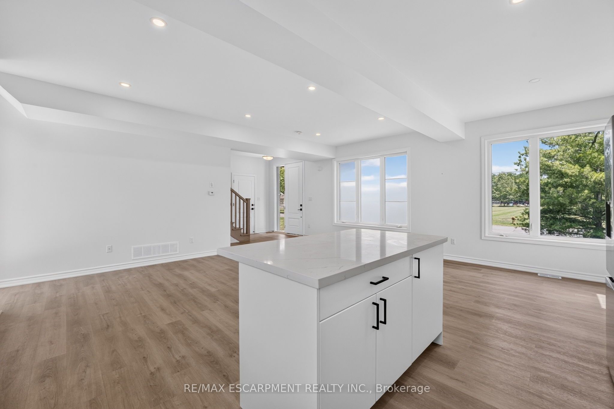 203 Park Street Property Photo 18