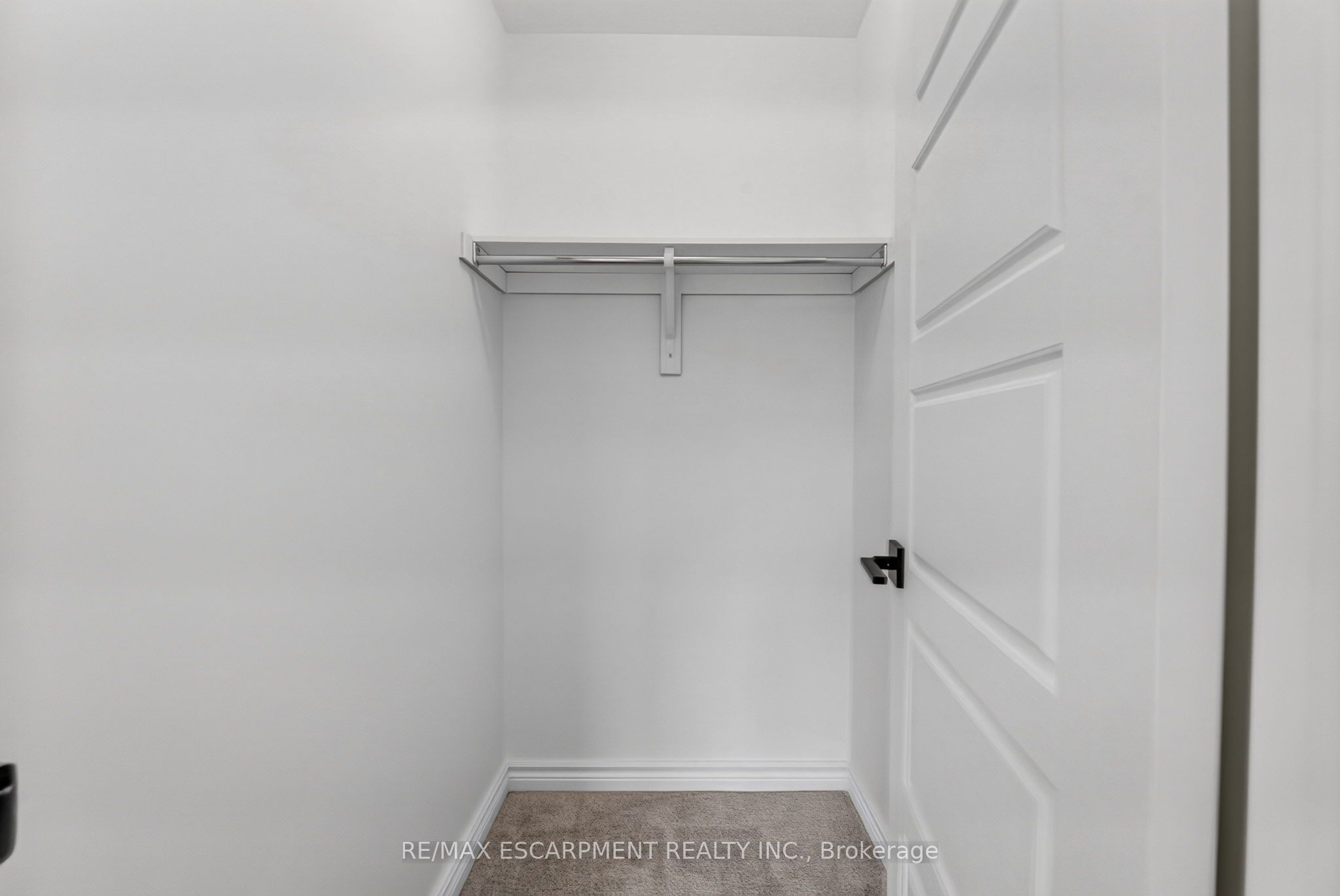 203 Park Street Property Photo 27
