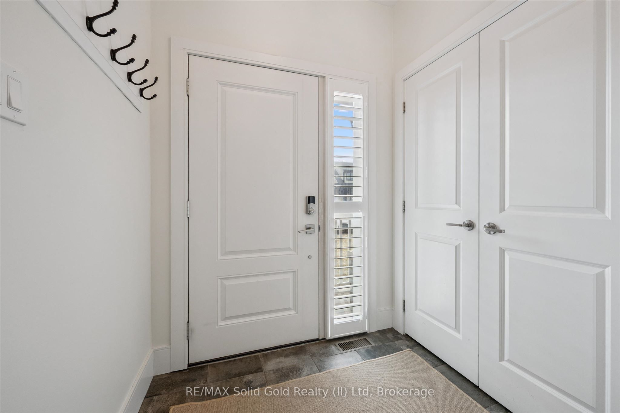 153 Yellow Birch Crescent Property Photo 4