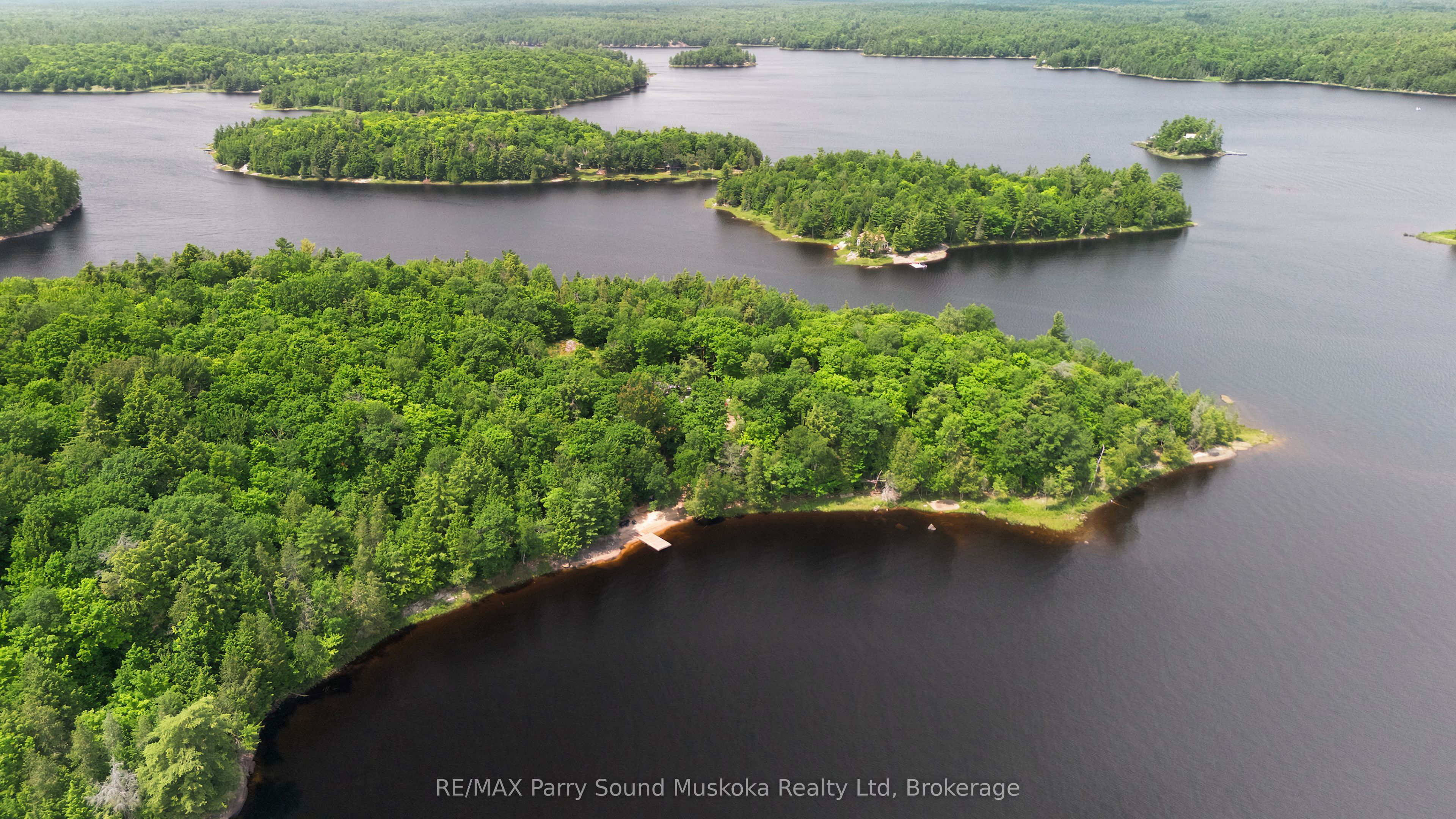 6 W/a Lake Wahwashkesh Property Photo 7