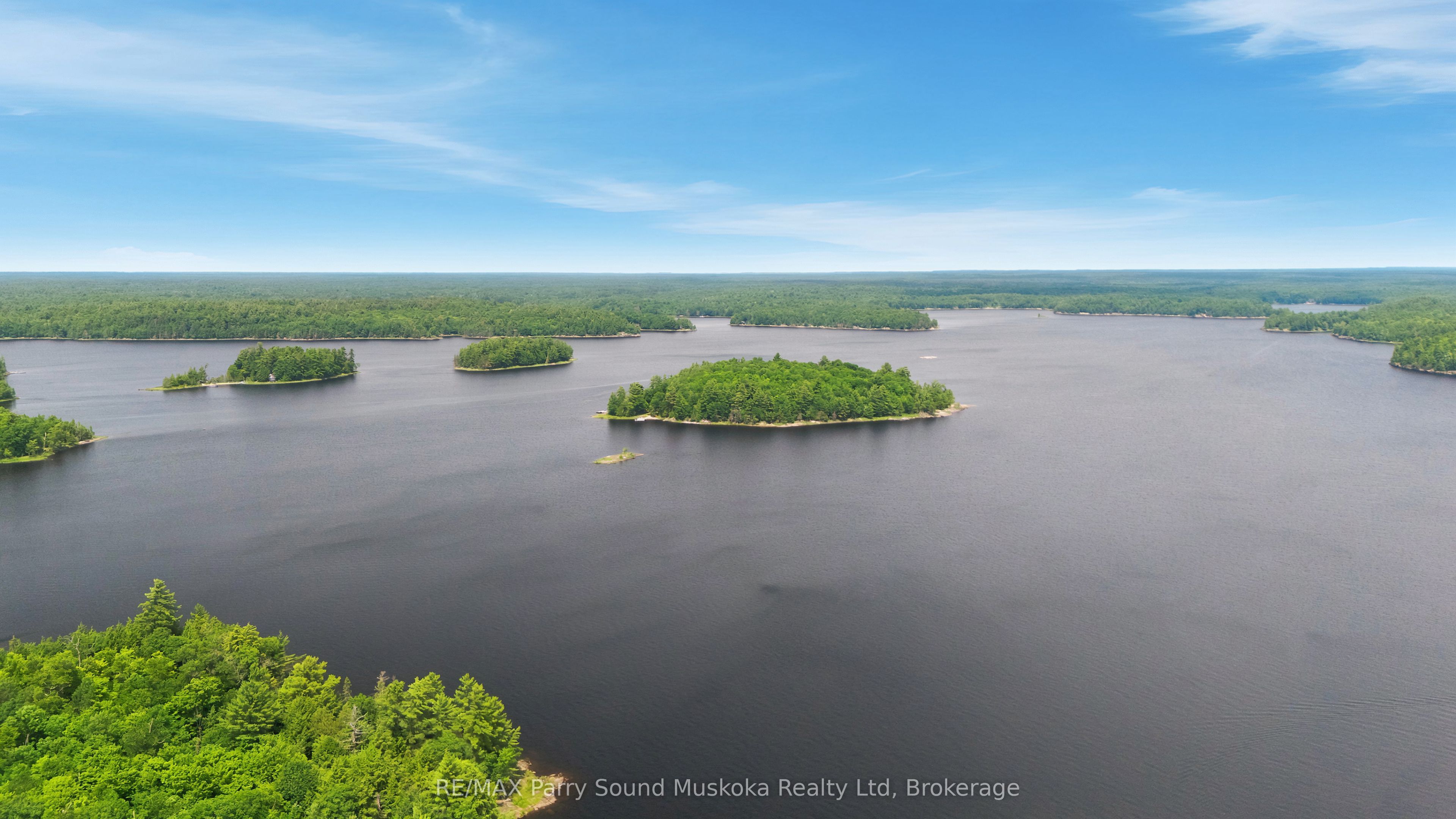 7 W/a Lake Wahwashkesh Property Photo 10