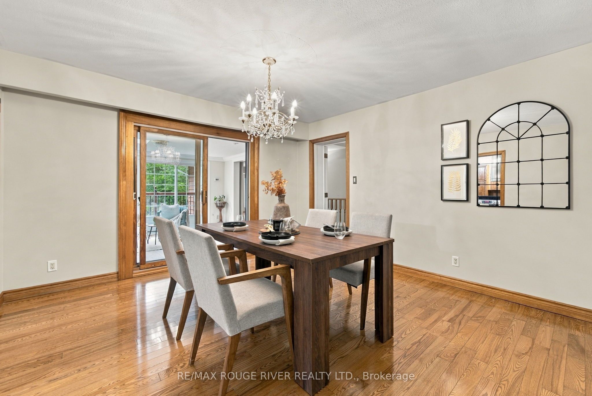 2311 Division Street N Property Photo 11
