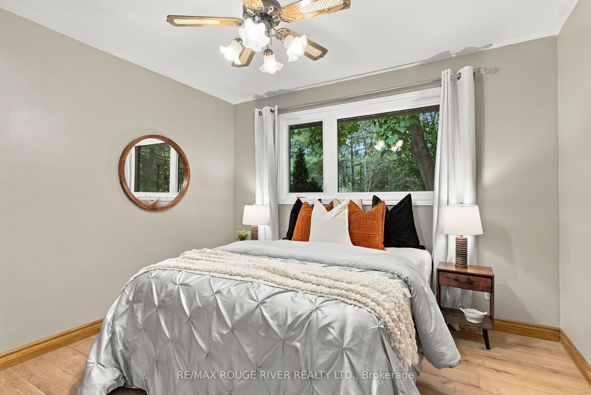 2311 Division Street N Property Photo 23