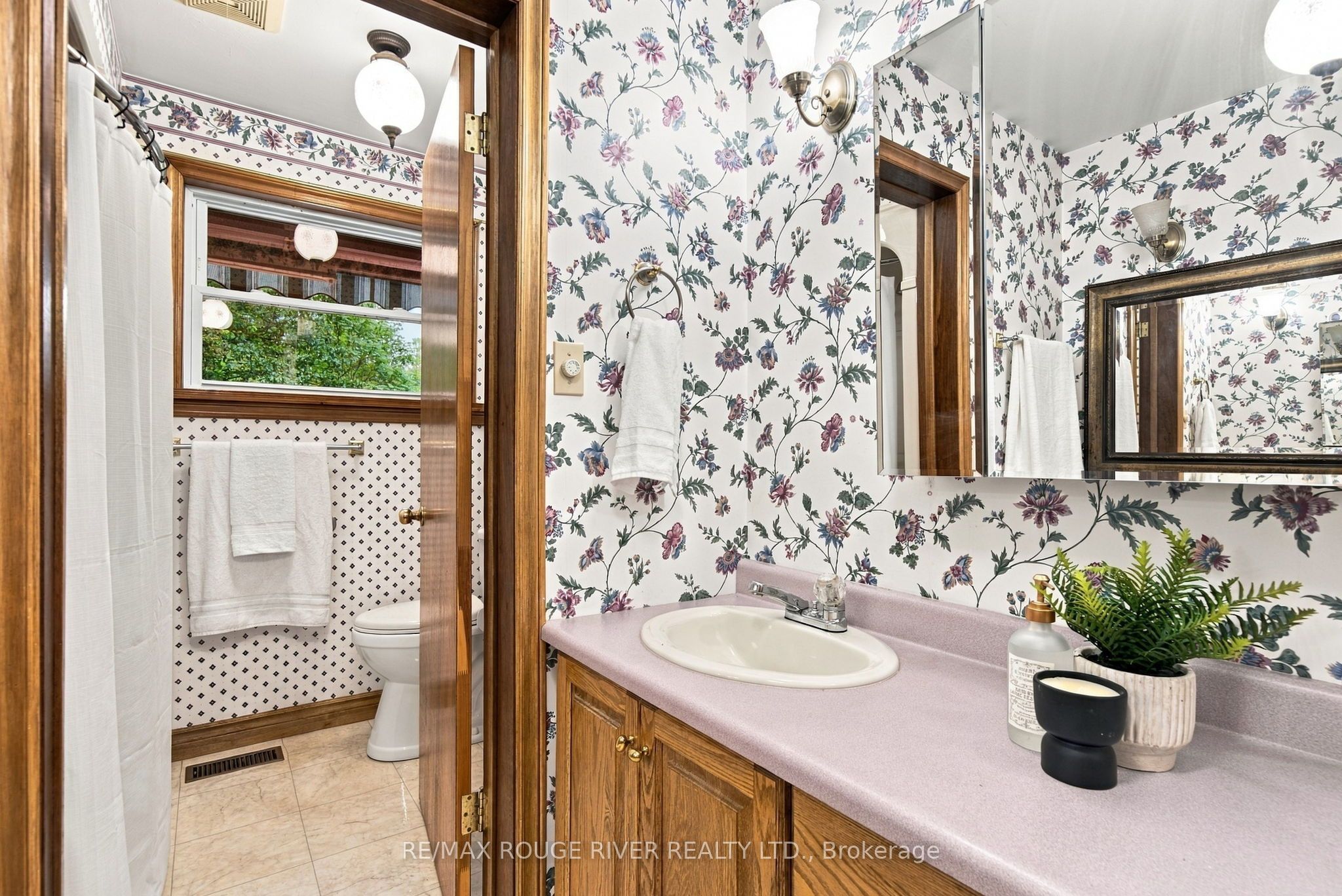 2311 Division Street N Property Photo 27