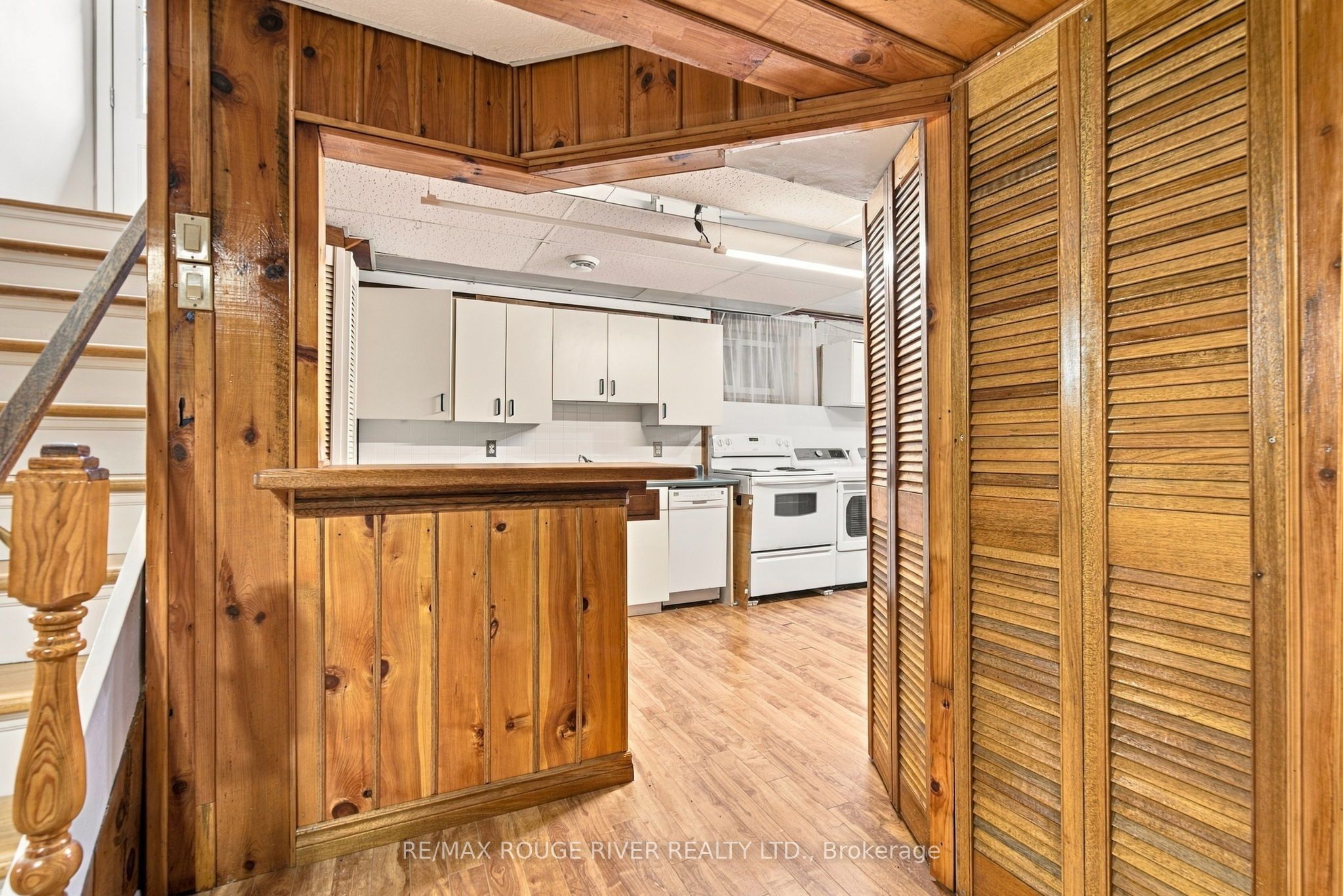 2311 Division Street N Property Photo 34