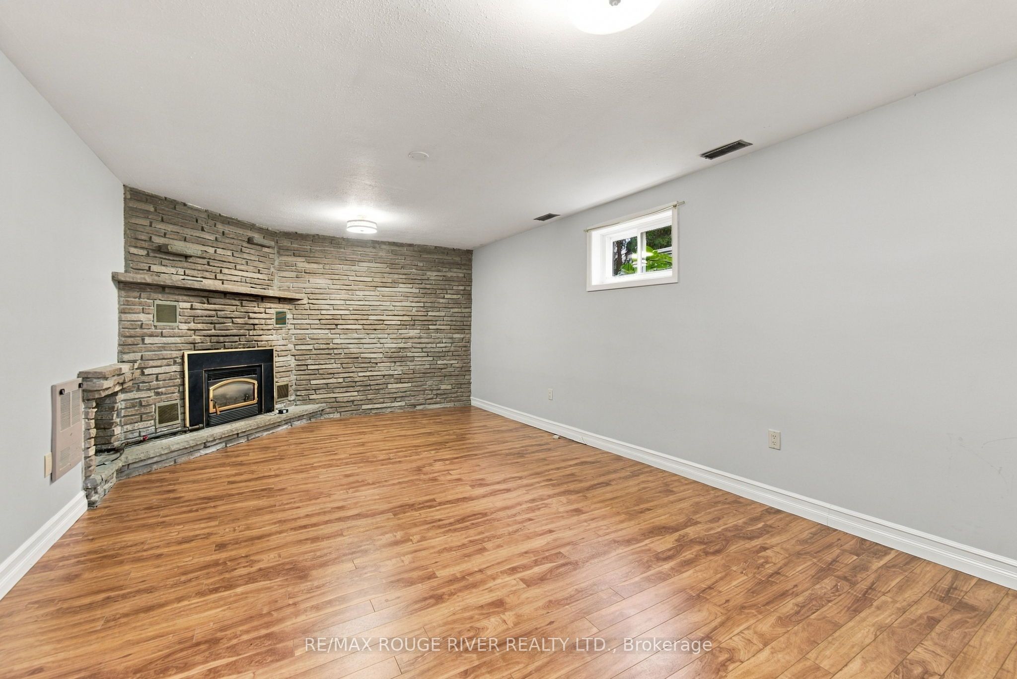 2311 Division Street N Property Photo 35
