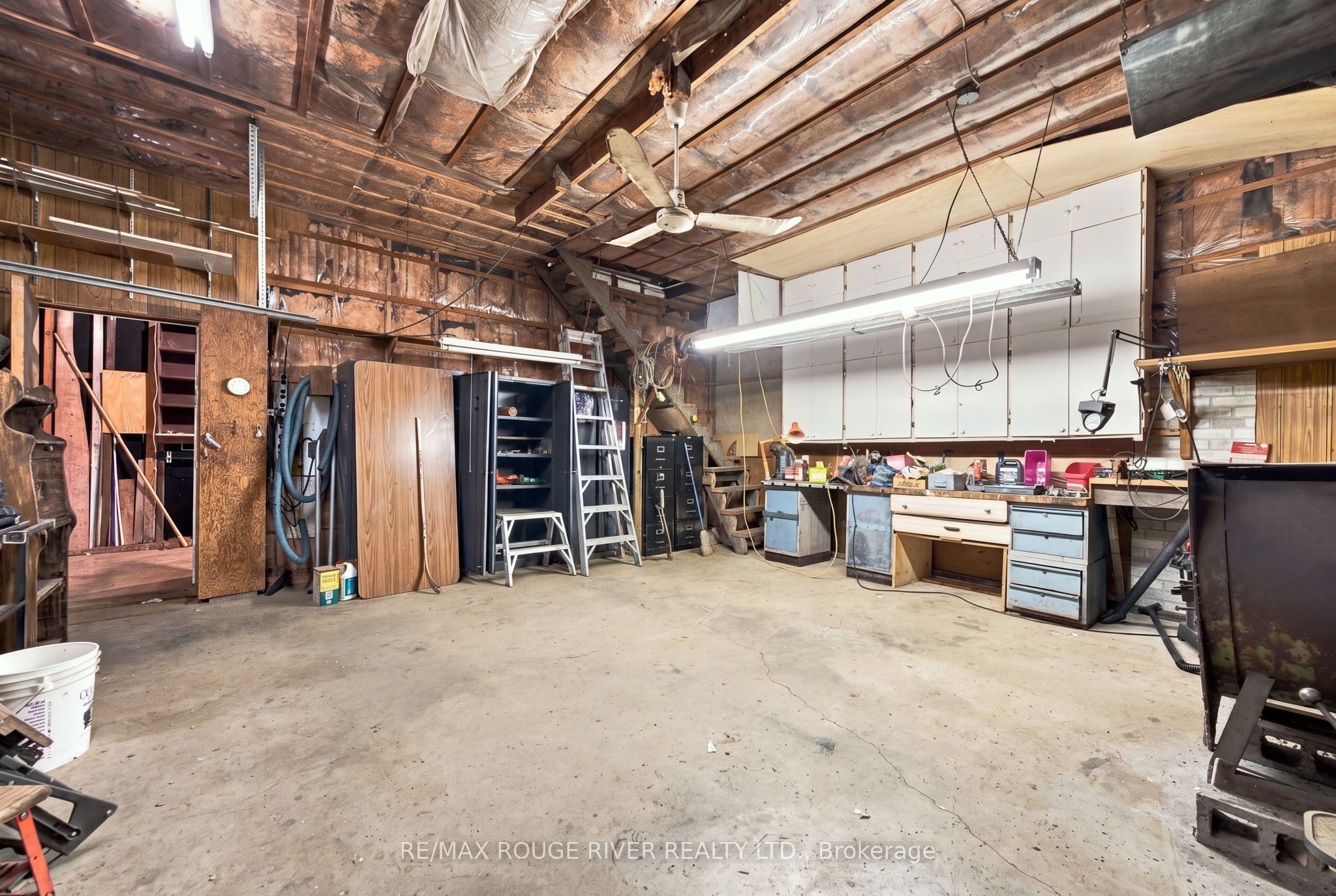 2311 Division Street N Property Photo 44