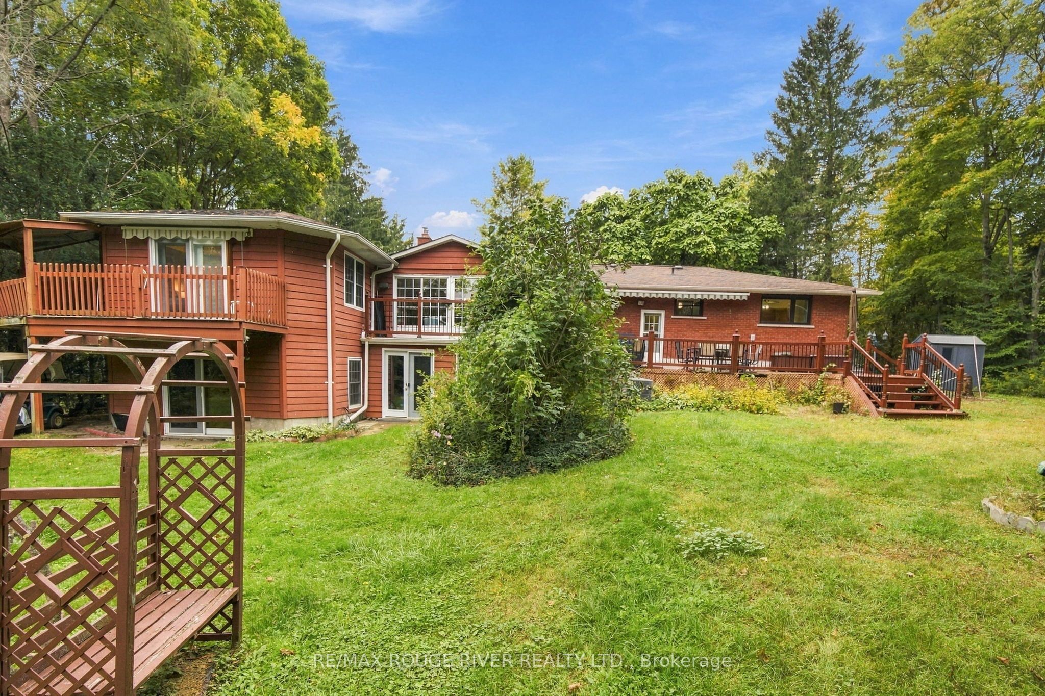2311 Division Street N Property Photo 46