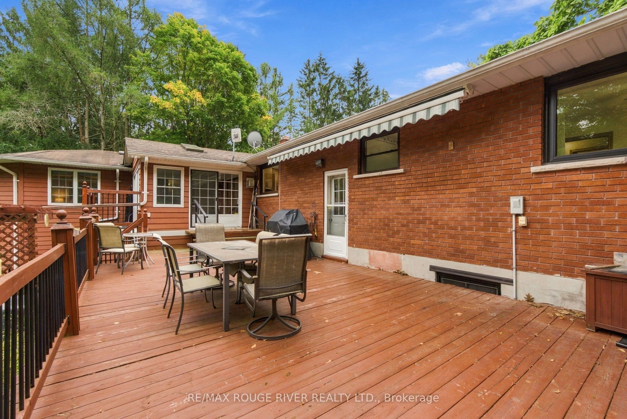 2311 Division Street N Property Photo 47