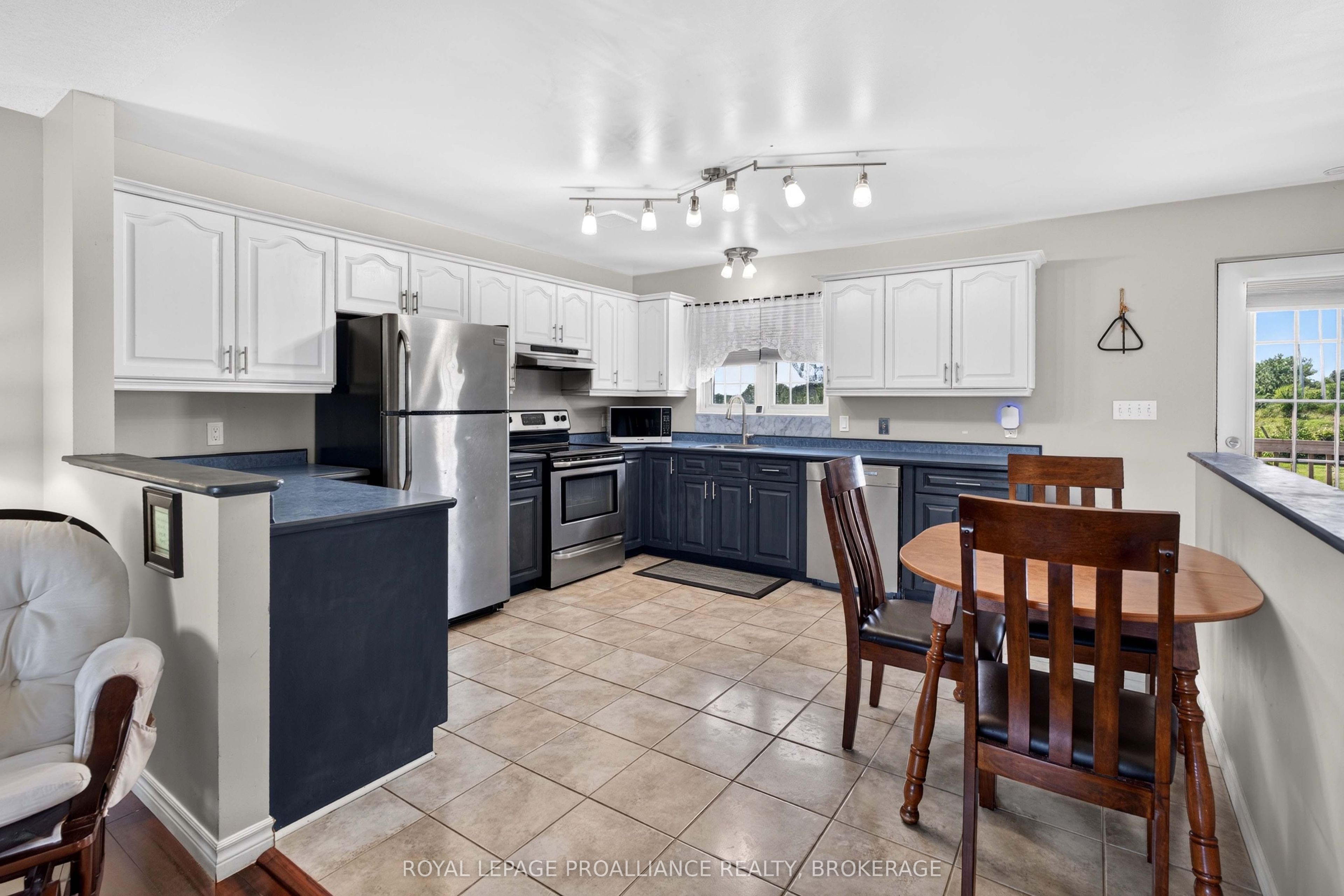 2270 Hitchcock Road Property Photo 15