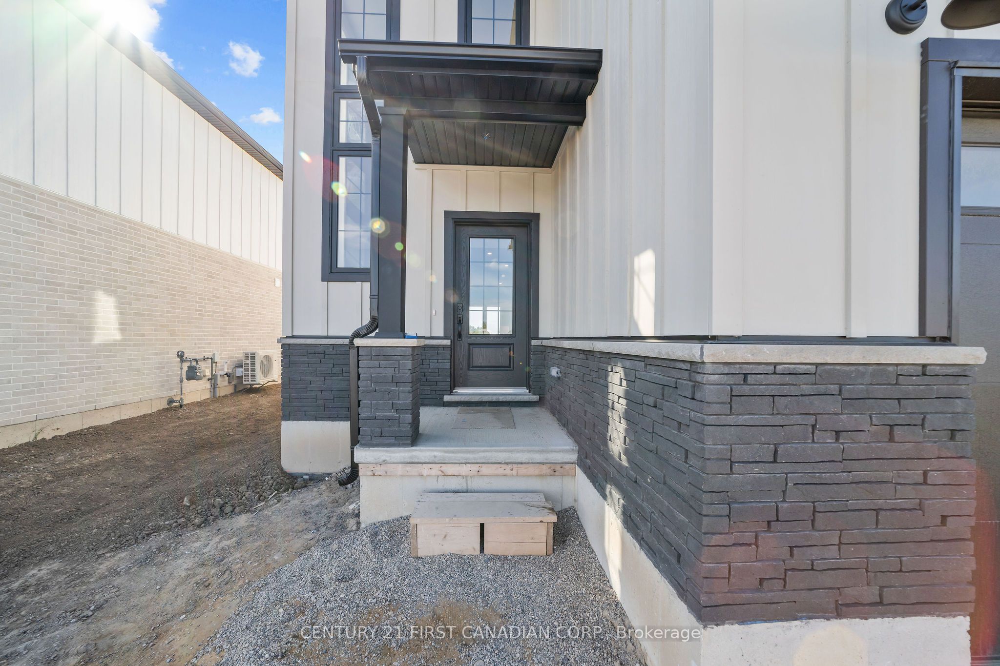 132 Addison Avenue Property Photo 7