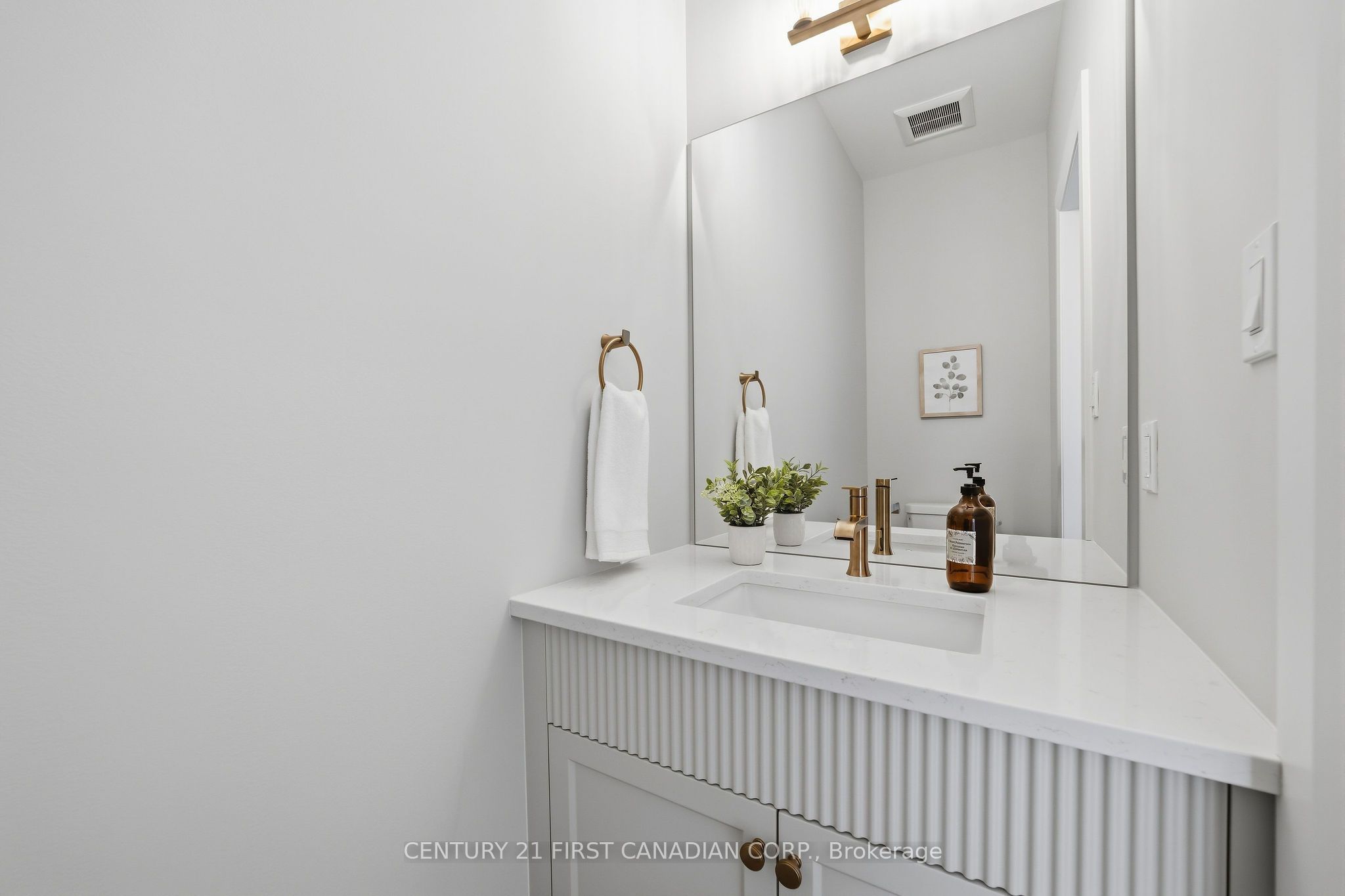 132 Addison Avenue Property Photo 12