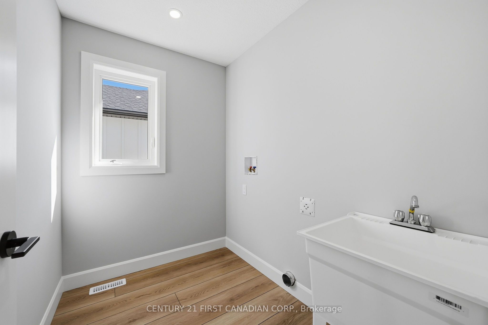 132 Addison Avenue Property Photo 27