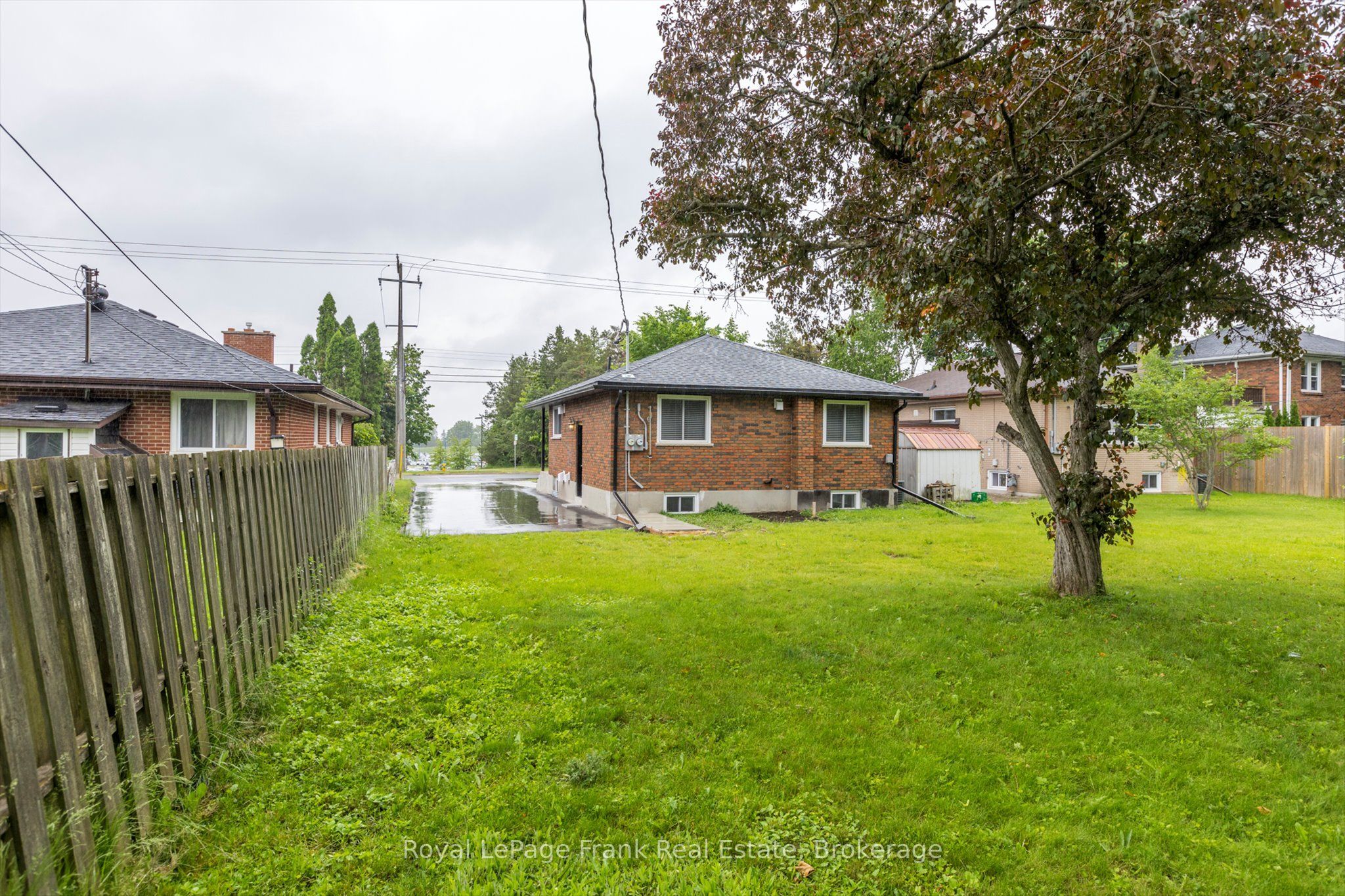 890 Weller Street Main Property Photo 4