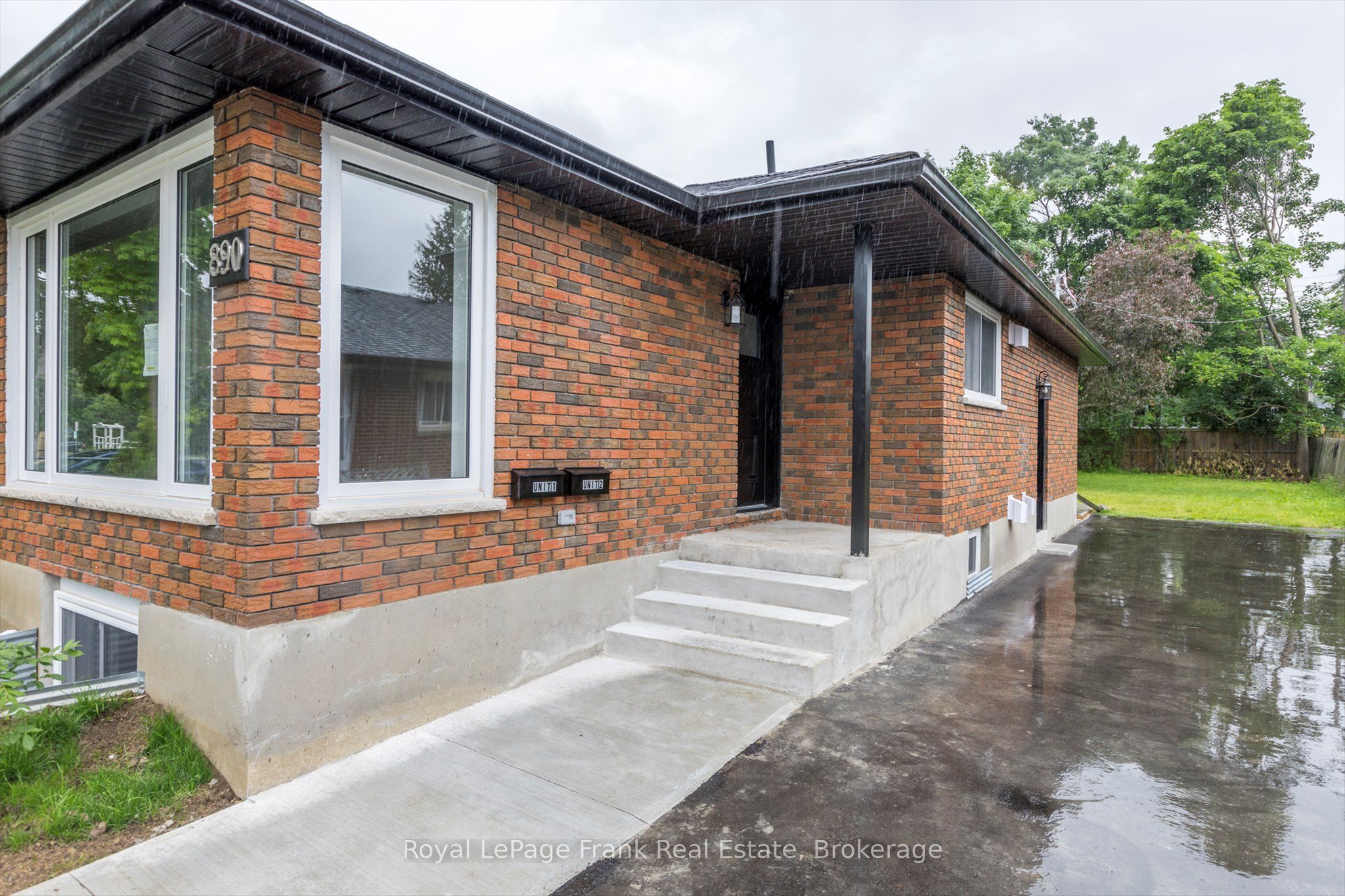 890 Weller Street Main Property Photo 6