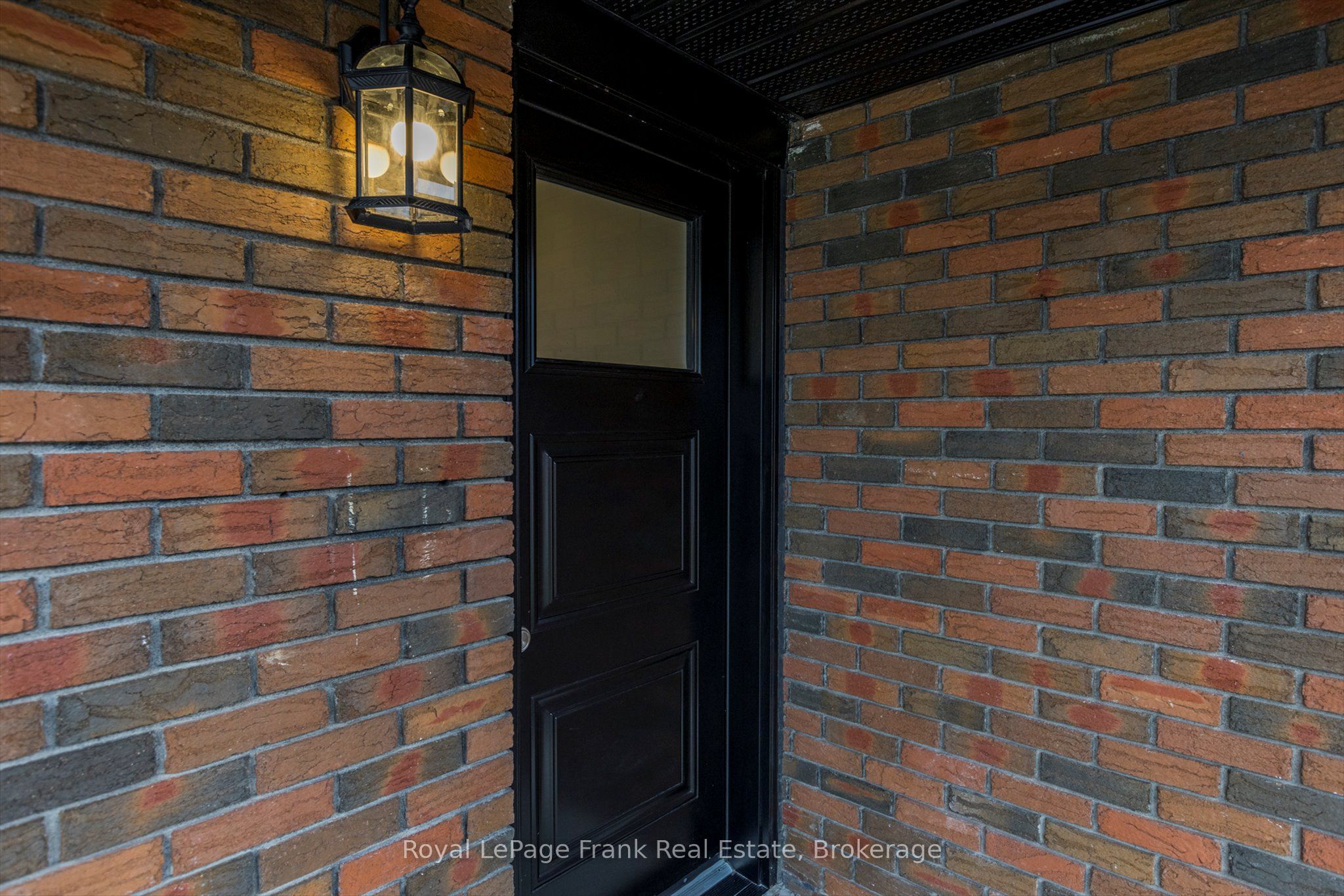 890 Weller Street Main Property Photo 8