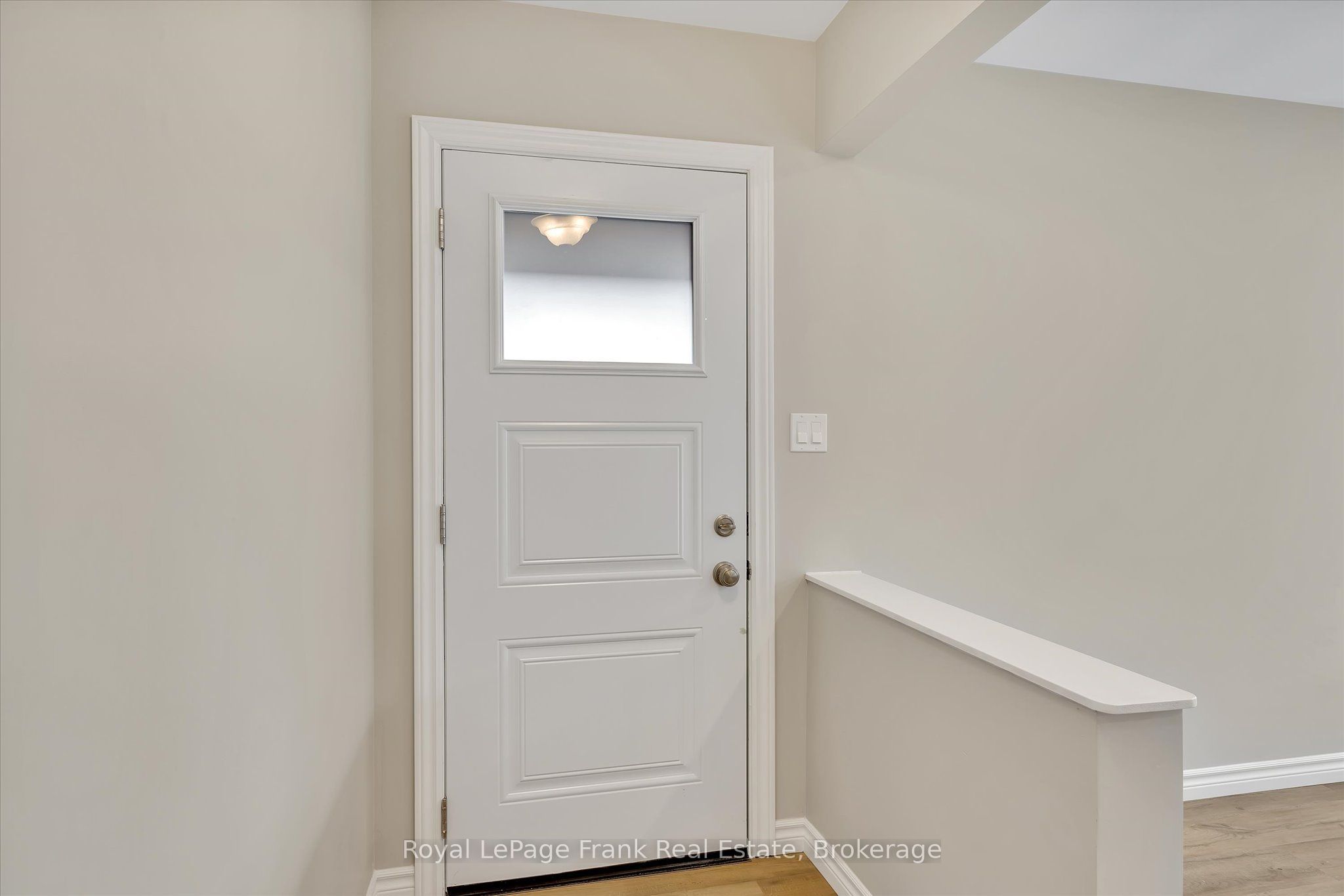 890 Weller Street Main Property Photo 9