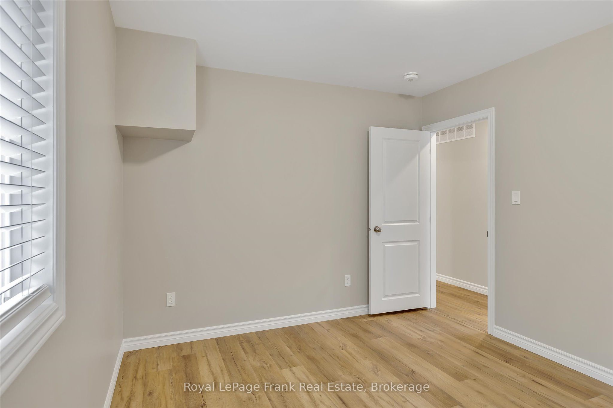 890 Weller Street Main Property Photo 21