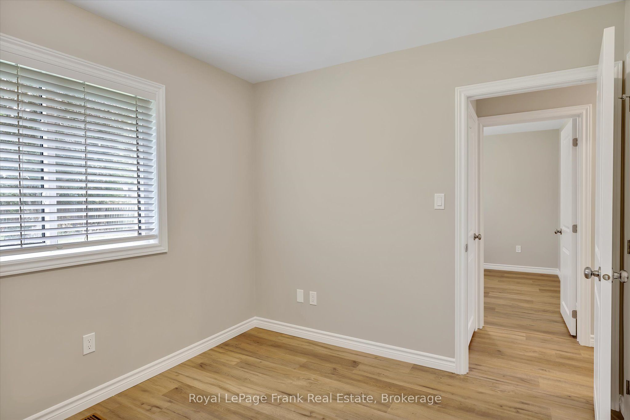 890 Weller Street Main Property Photo 25