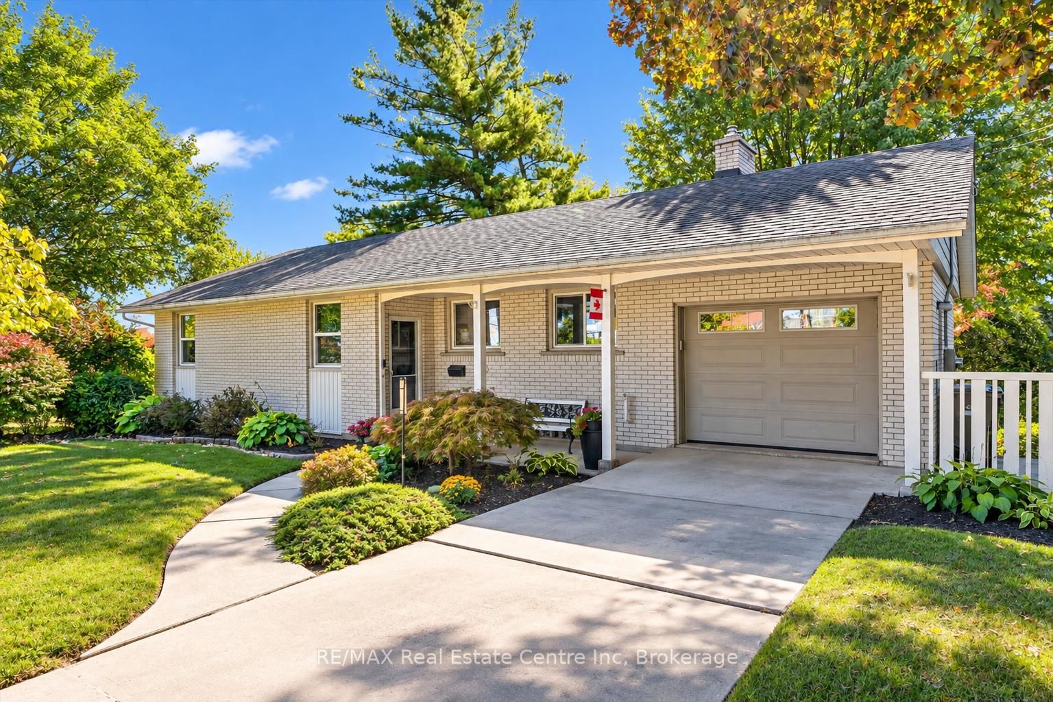 38 CALLANDER Drive Property Photo 1