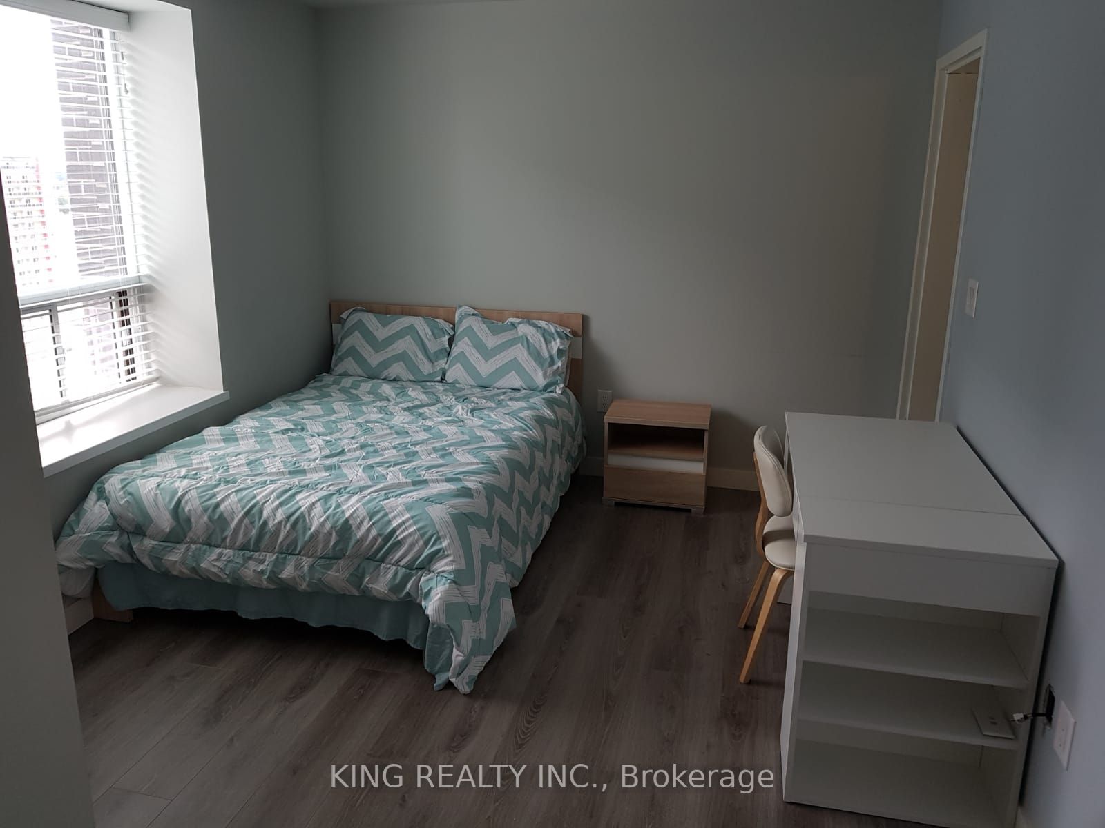 318 Spruce Street 1405 Property Photo 5