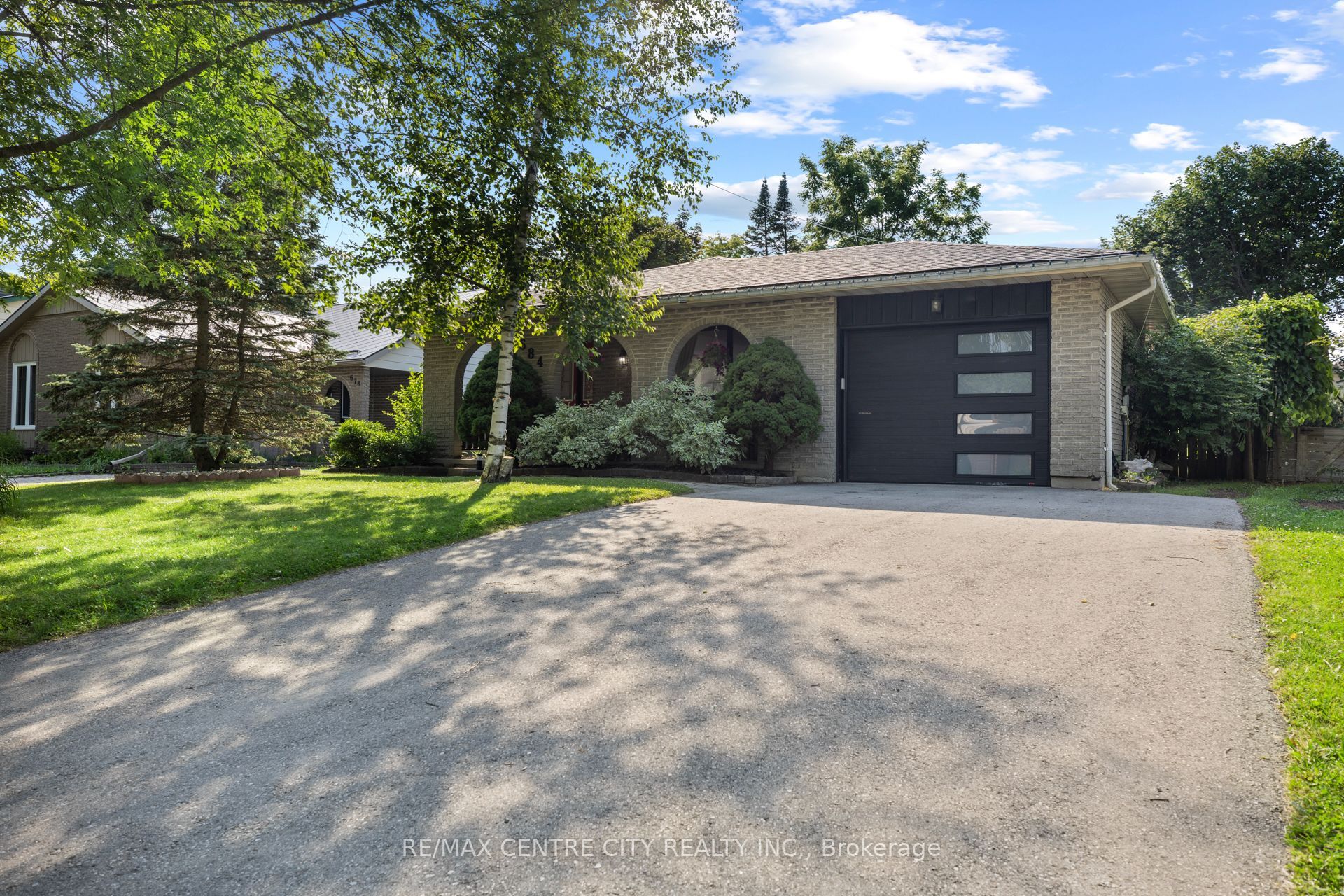 684 Macyoung Drive Property Photo 1