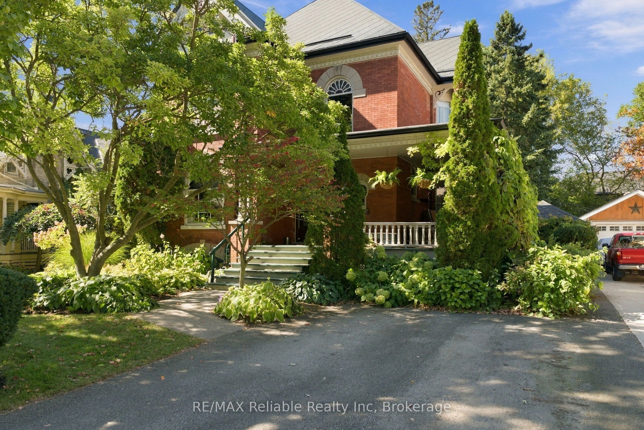 19 Sparling Street Property Photo 4