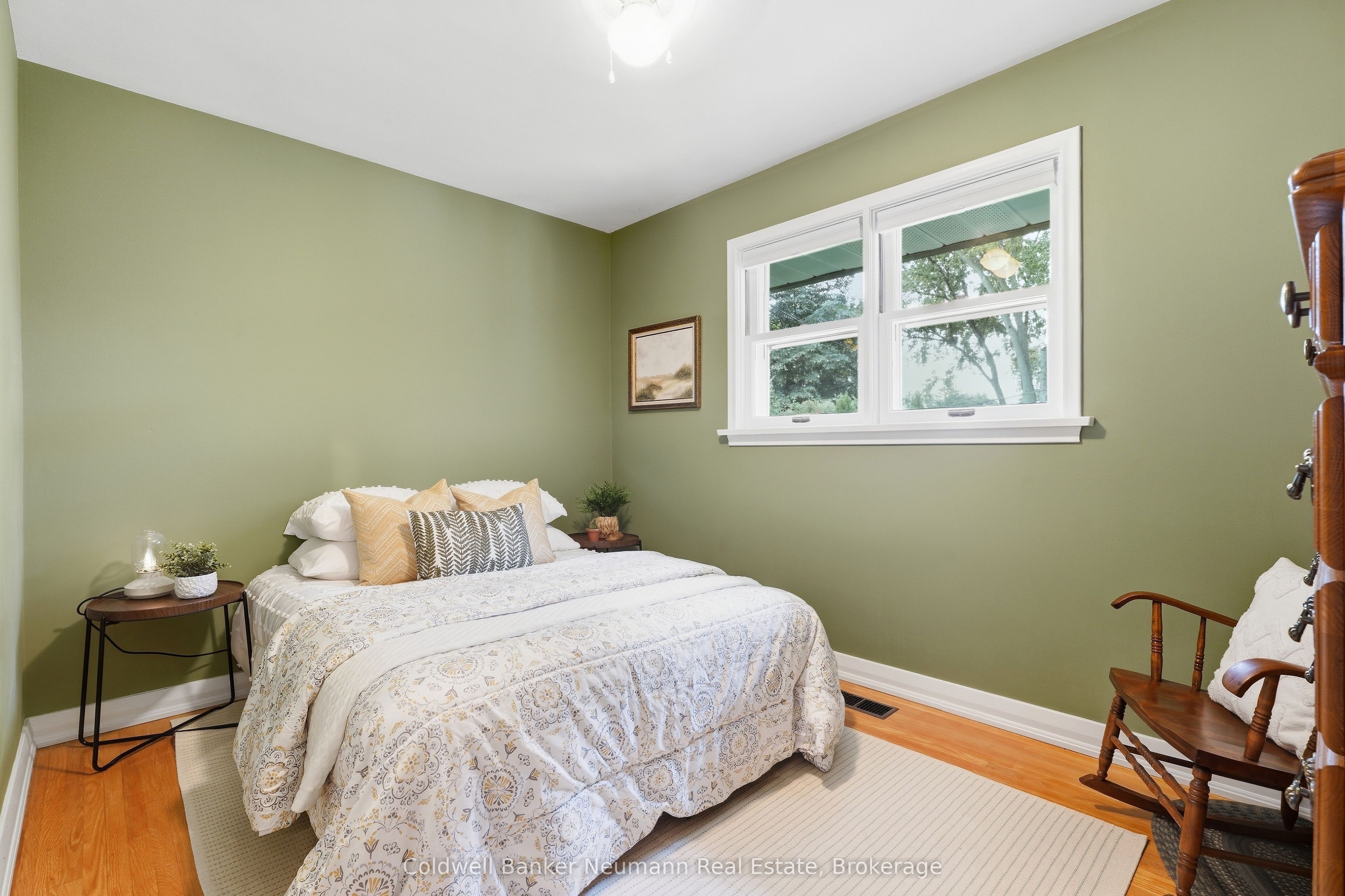 82 Knightswood Boulevard Property Photo 13