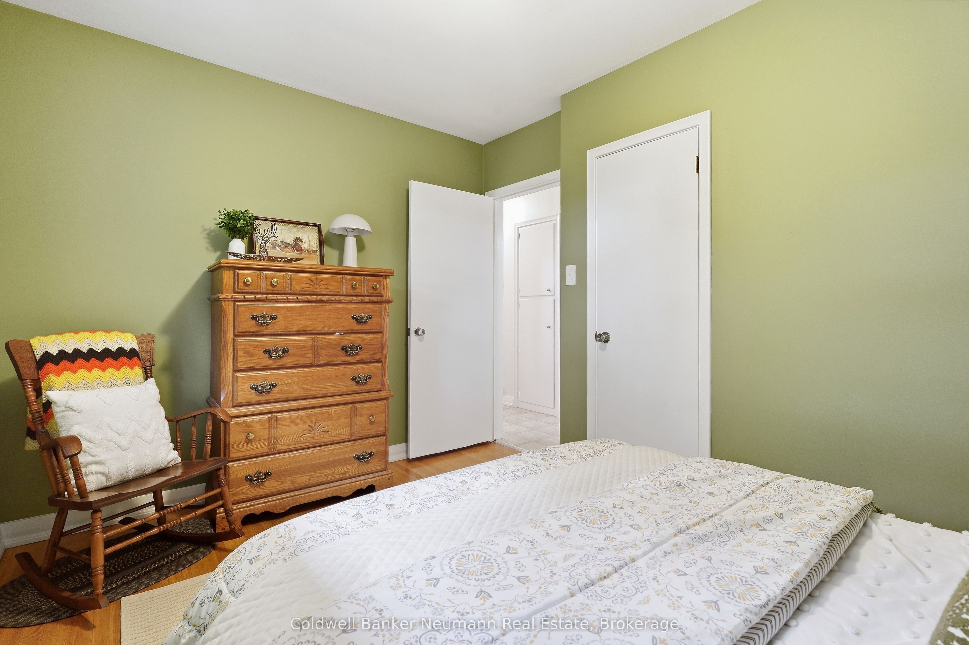82 Knightswood Boulevard Property Photo 15