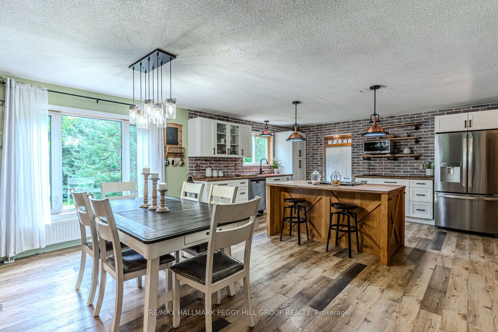1450 Beiers Road Property Photo 2