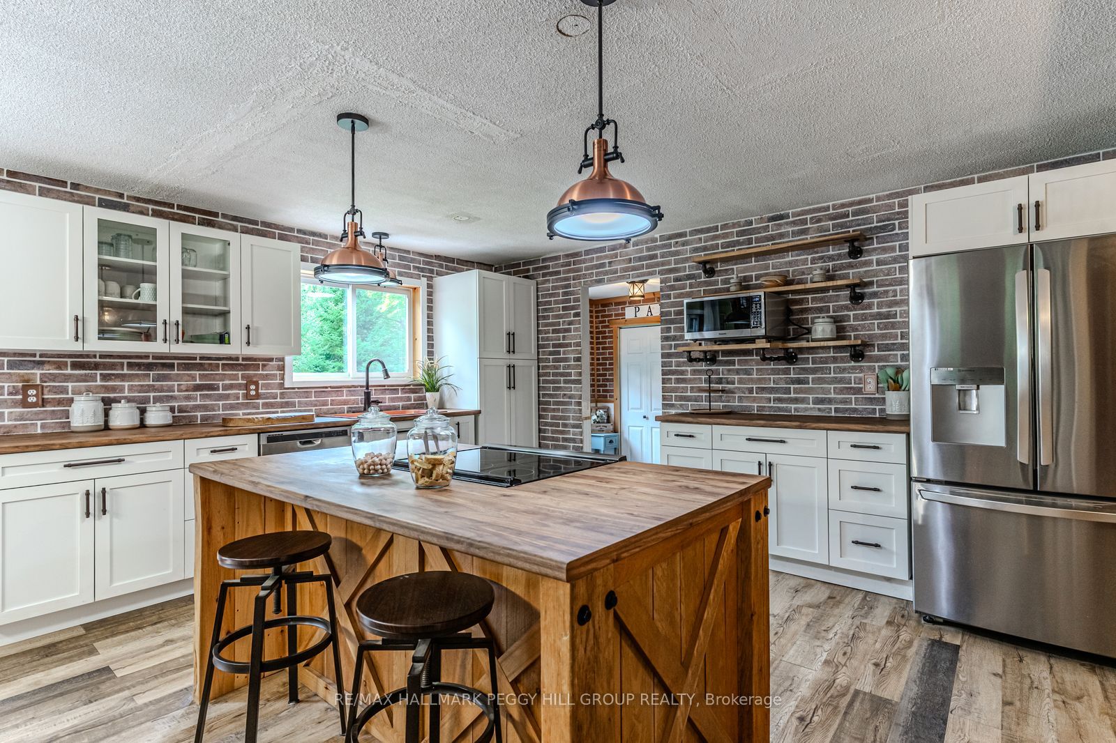 1450 Beiers Road Property Photo 3
