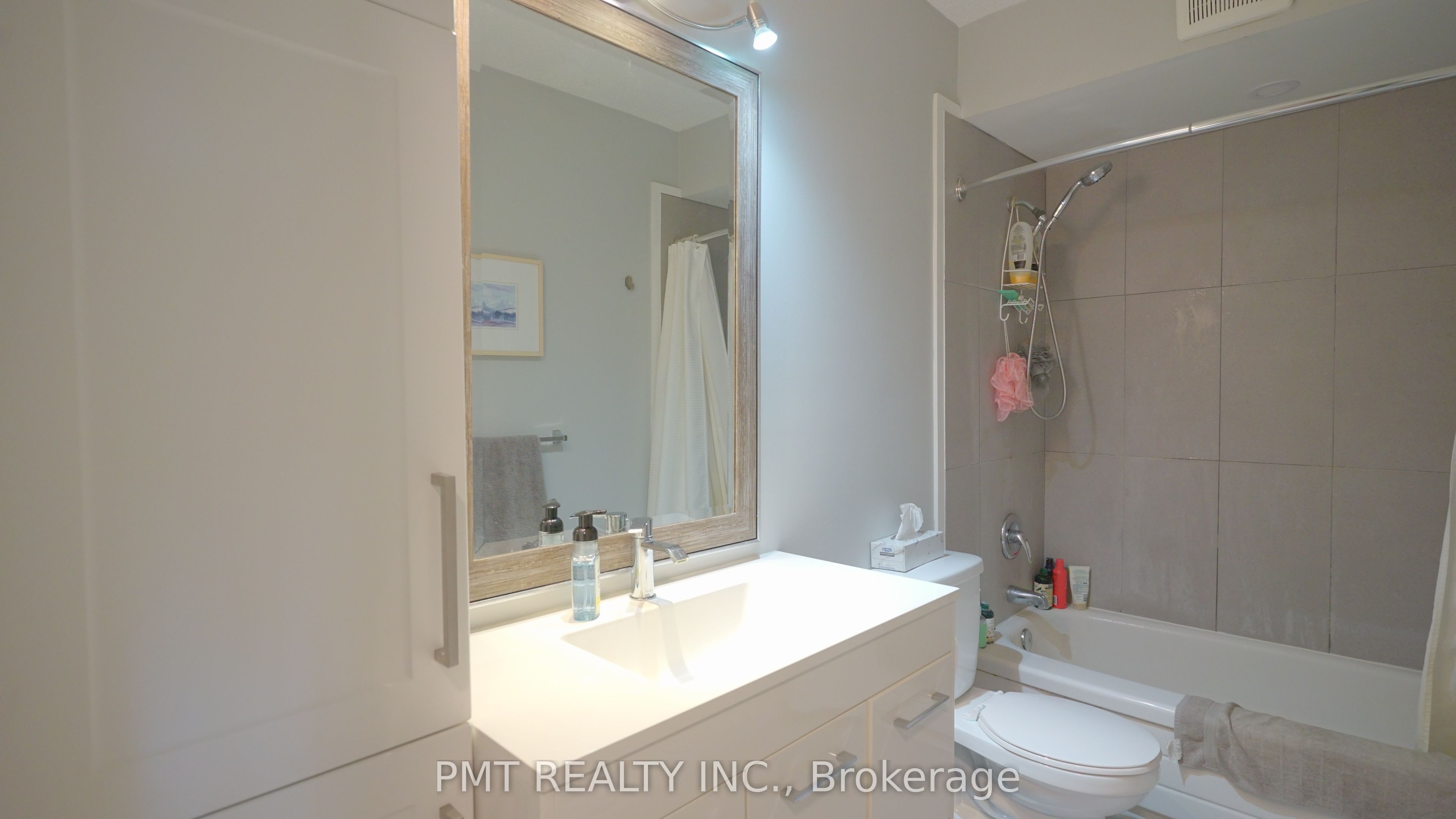 10 Cooper Street 203 Property Photo 19