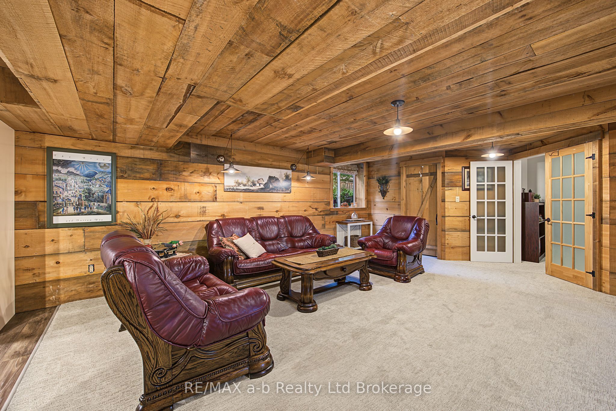 386087 Second Road Property Photo 34