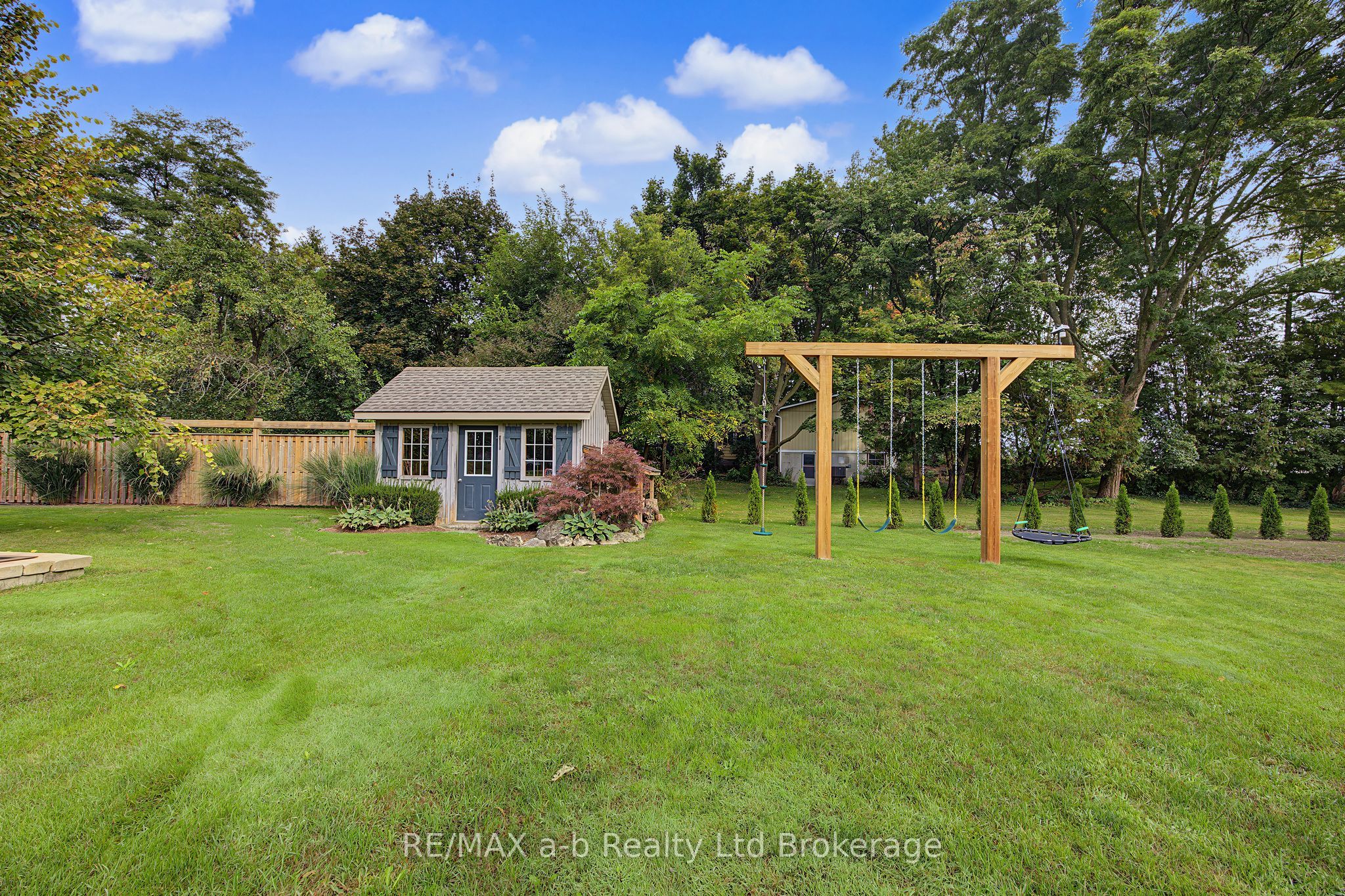 386087 Second Road Property Photo 43