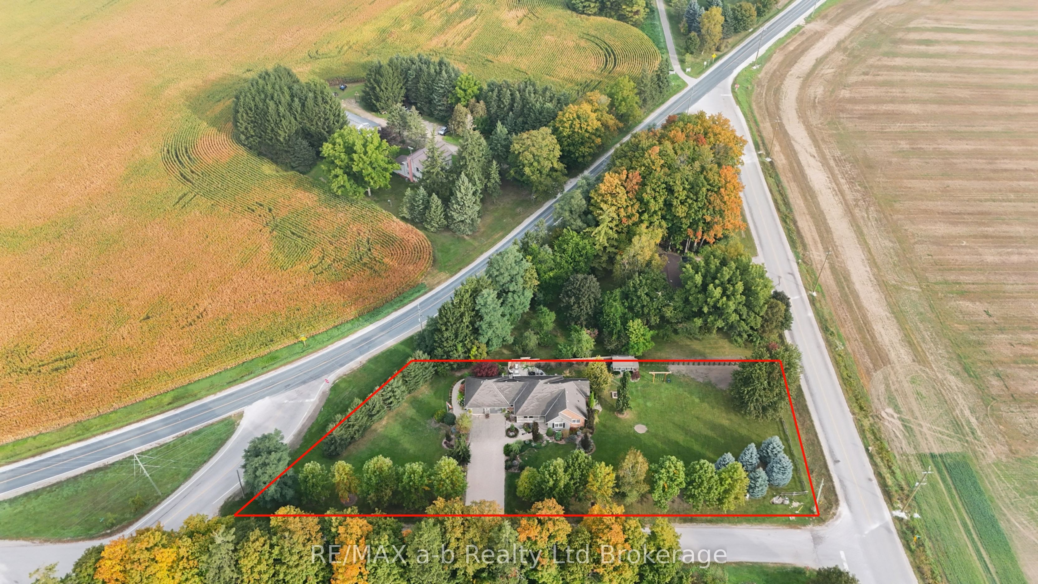 386087 Second Road Property Photo 49