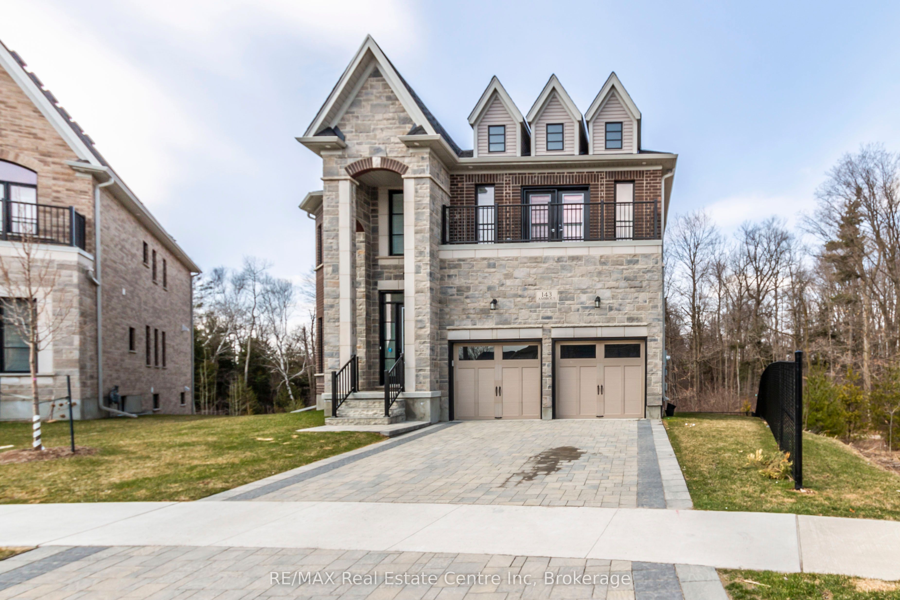 143 E Ambrous Crescent