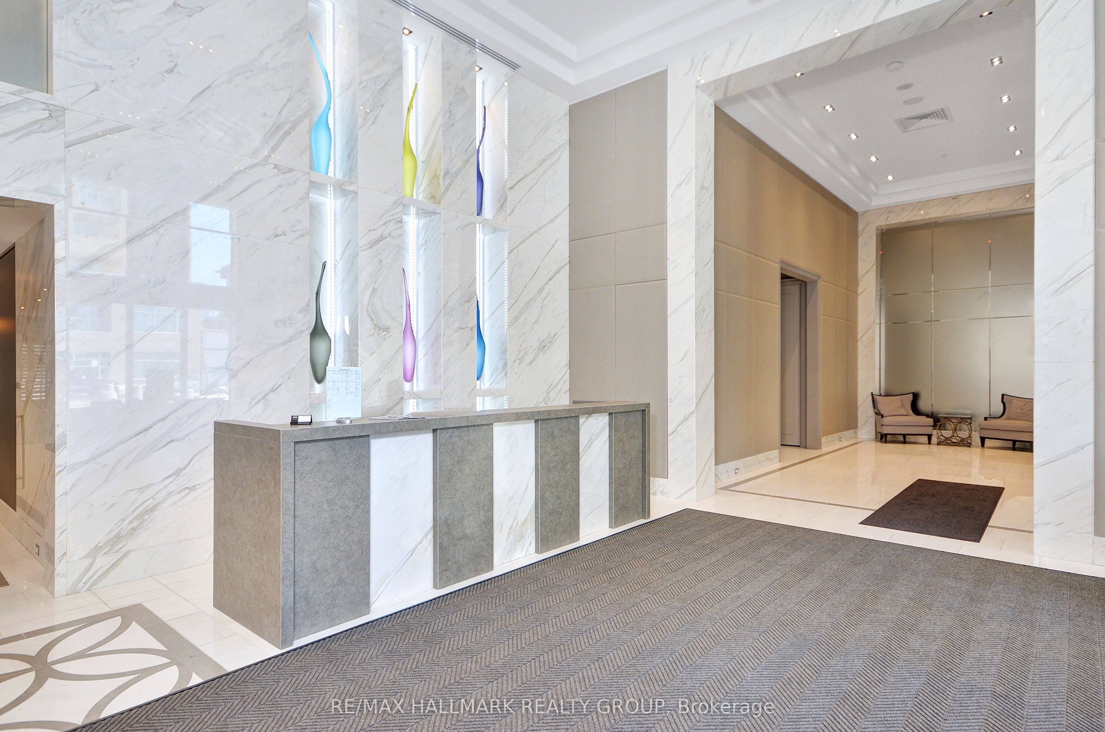 111 Champagne Avenue 210 Property Photo 3