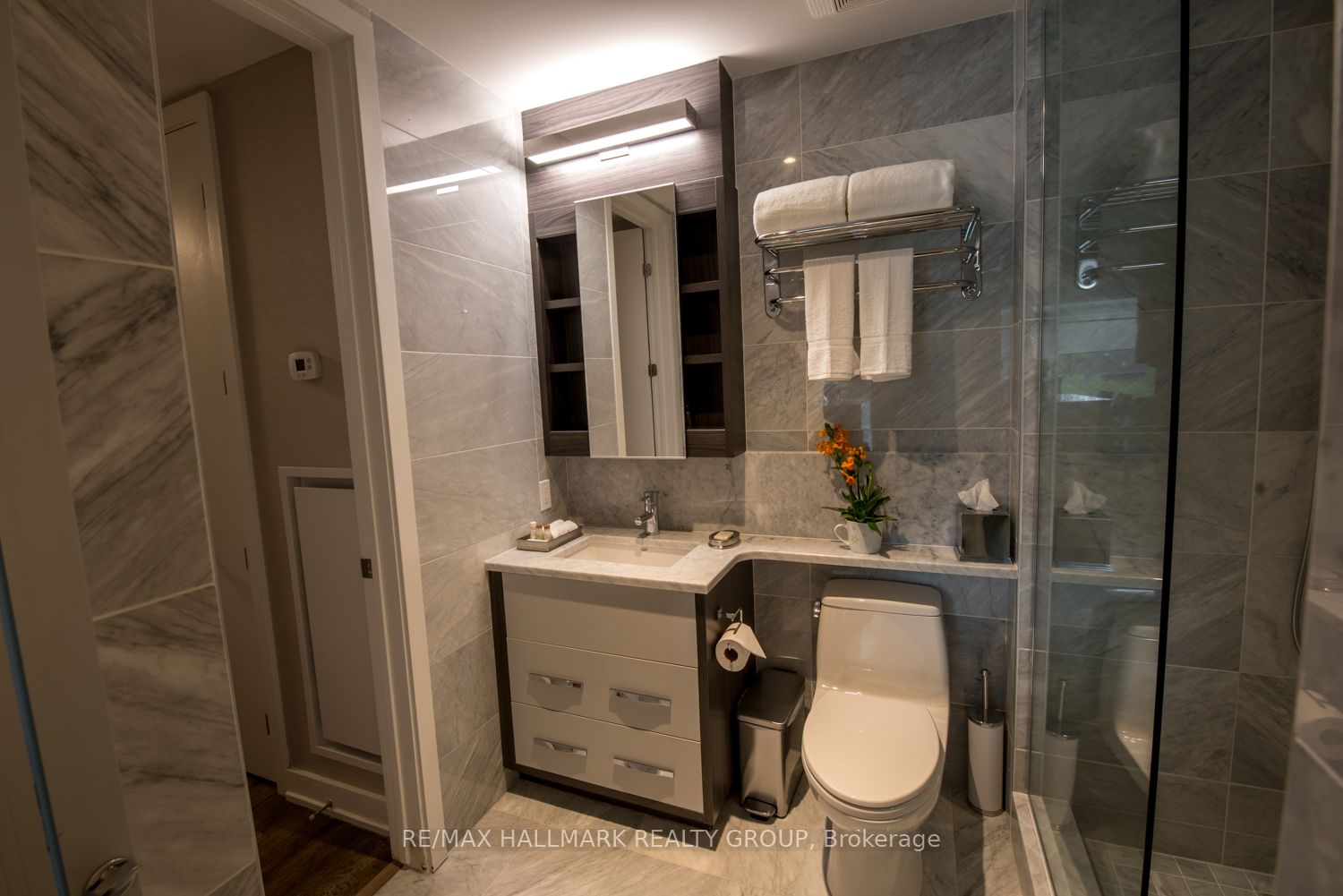 111 Champagne Avenue 210 Property Photo 7