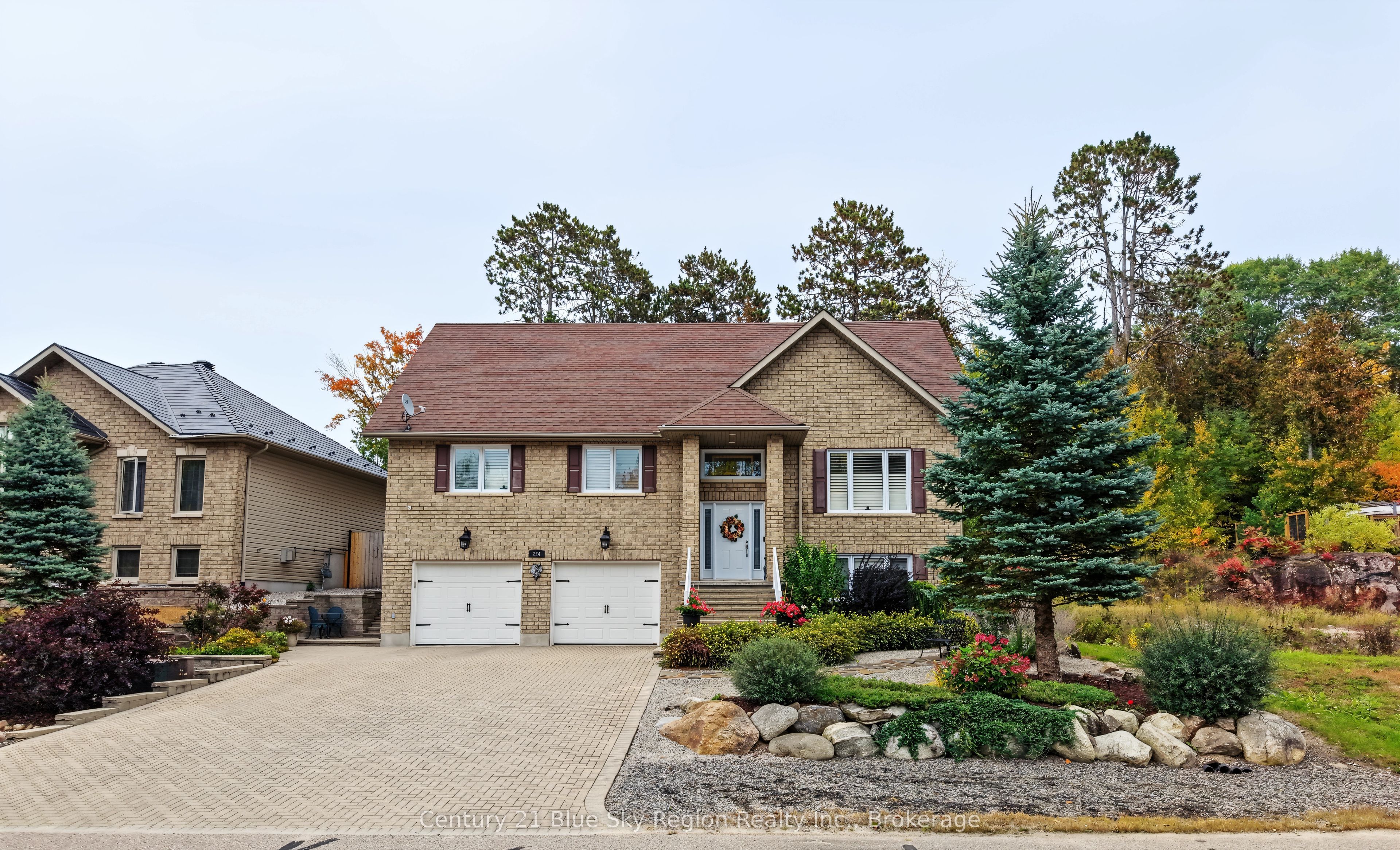 224 Osprey Crescent E Property Photo 1