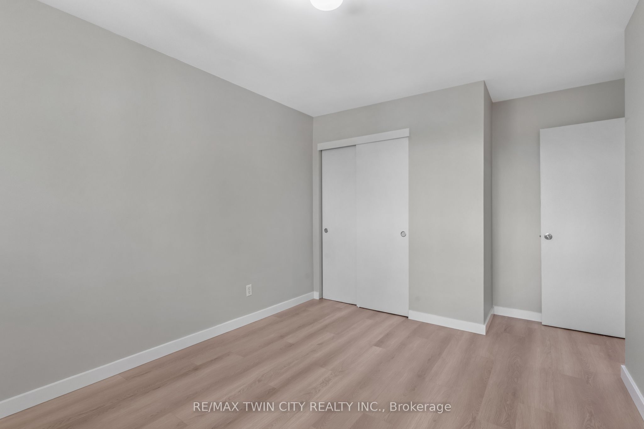 104 Ralgreen Crescent Property Photo 23