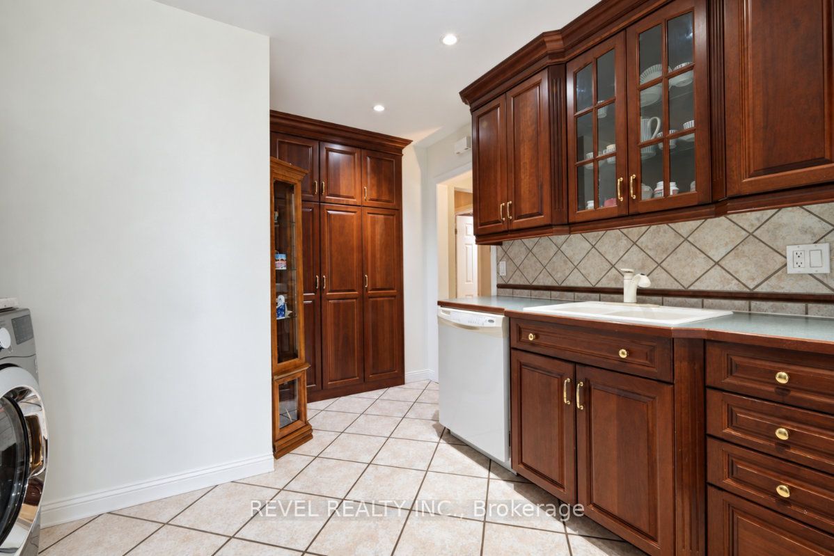 2213 Circle Place Property Photo 11