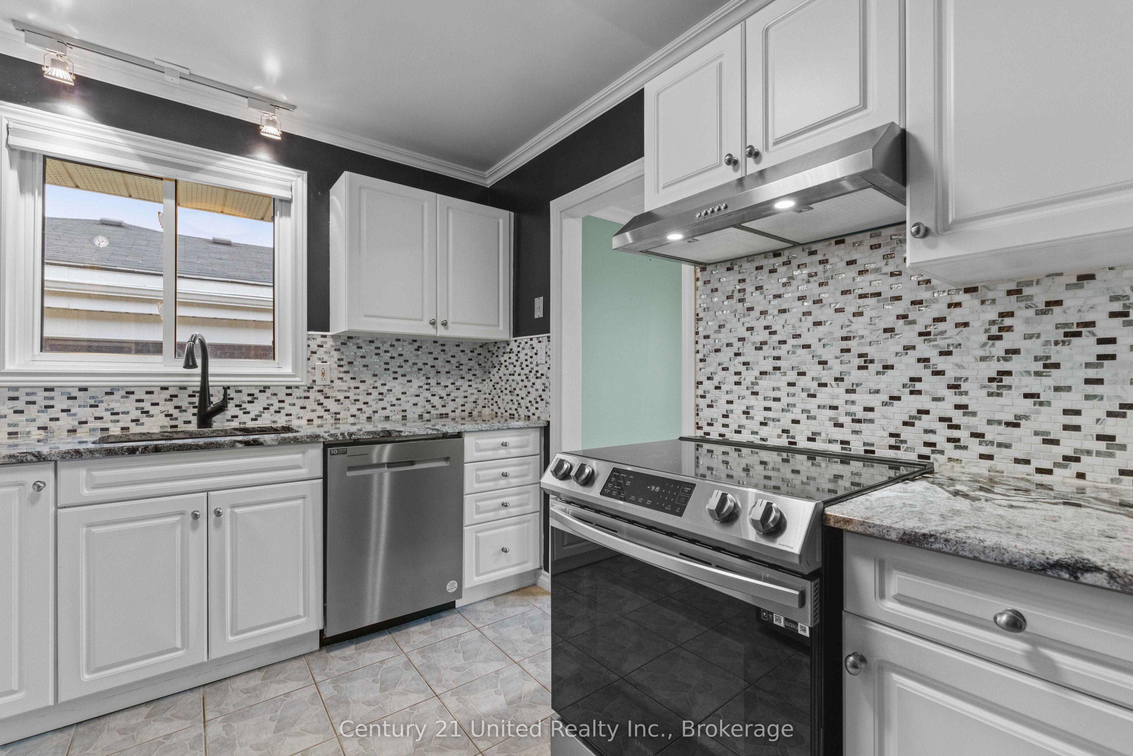1203 Royal Drive Property Photo 18