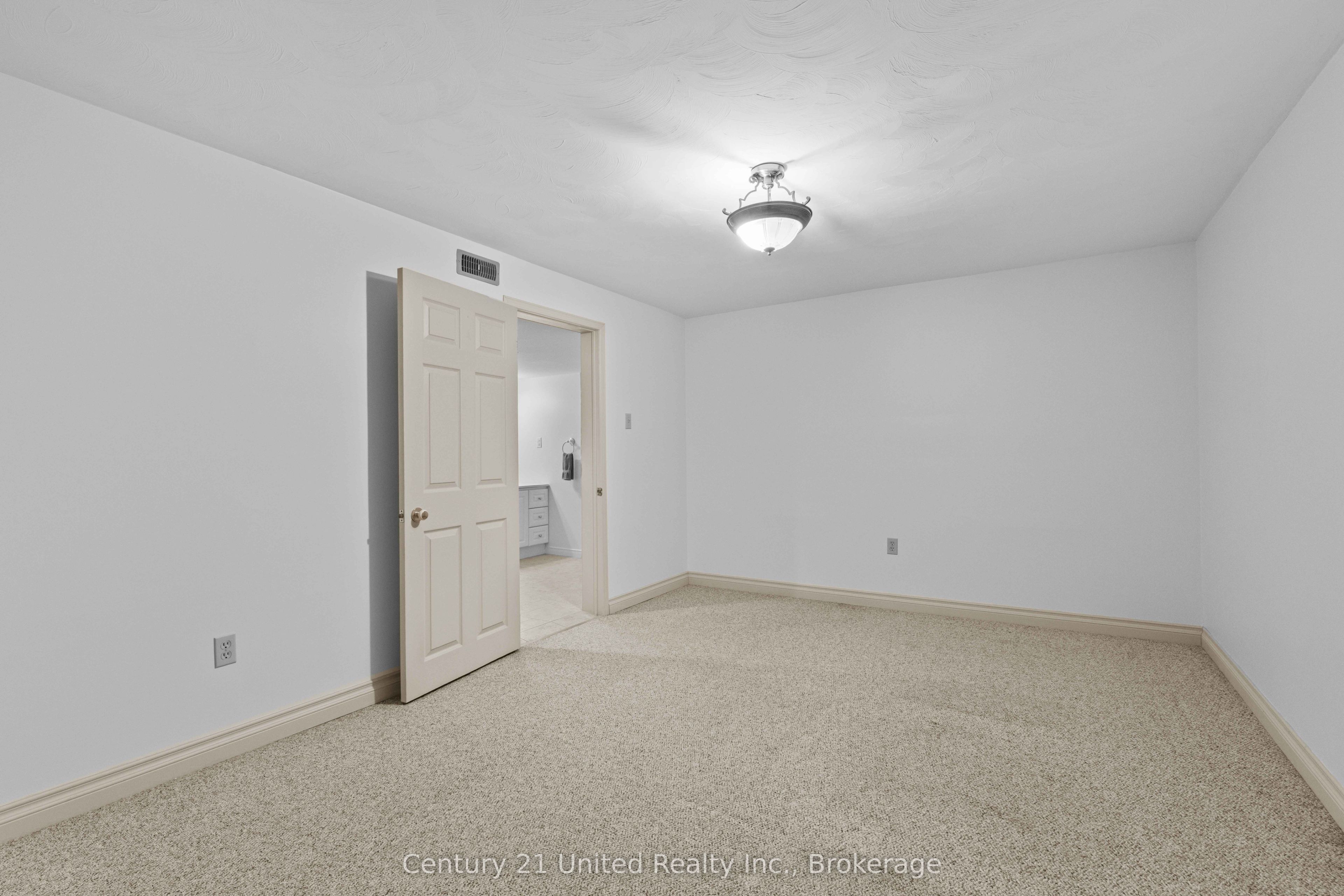 1203 Royal Drive Property Photo 34