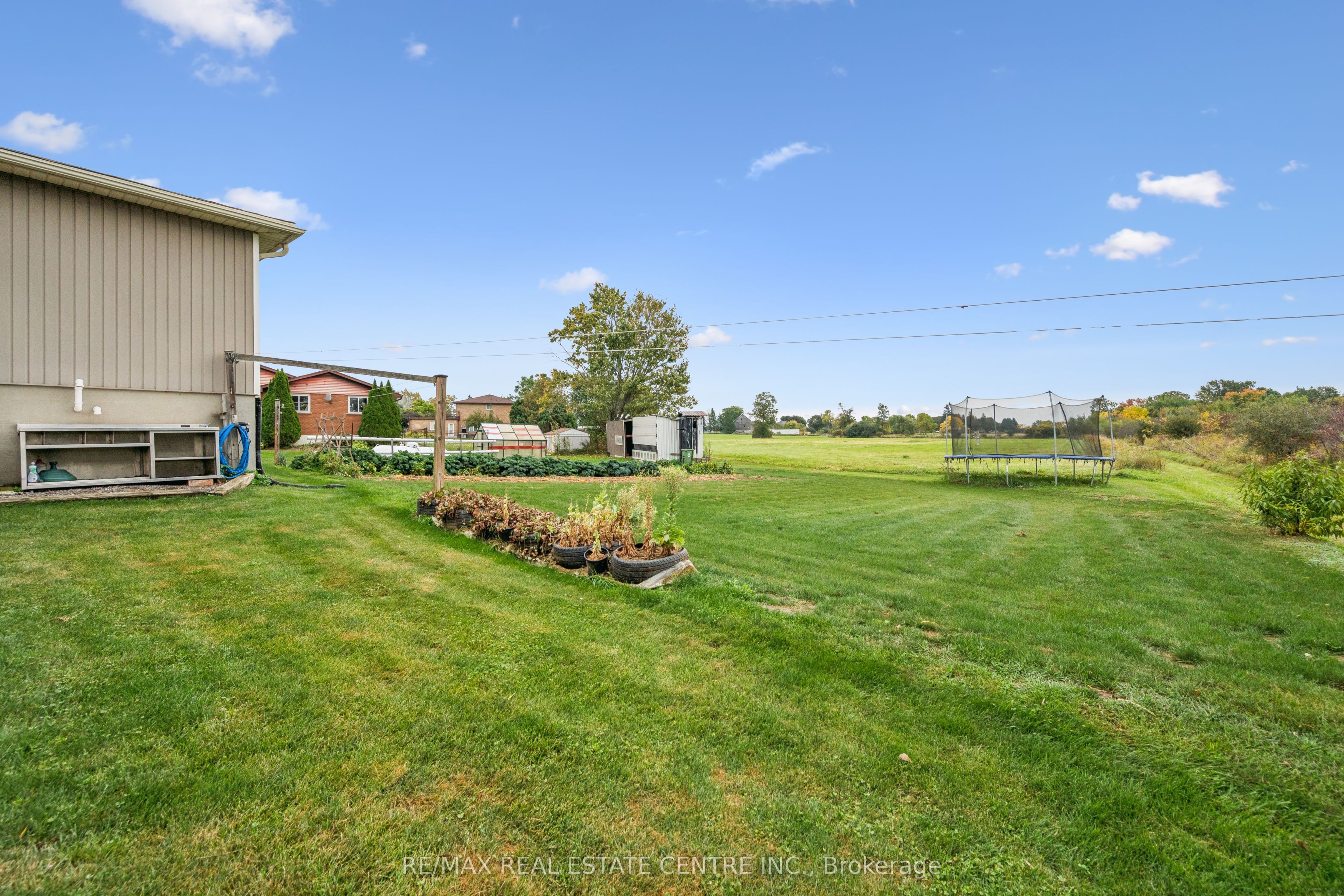 1211 Old 8 Highway Property Photo 34