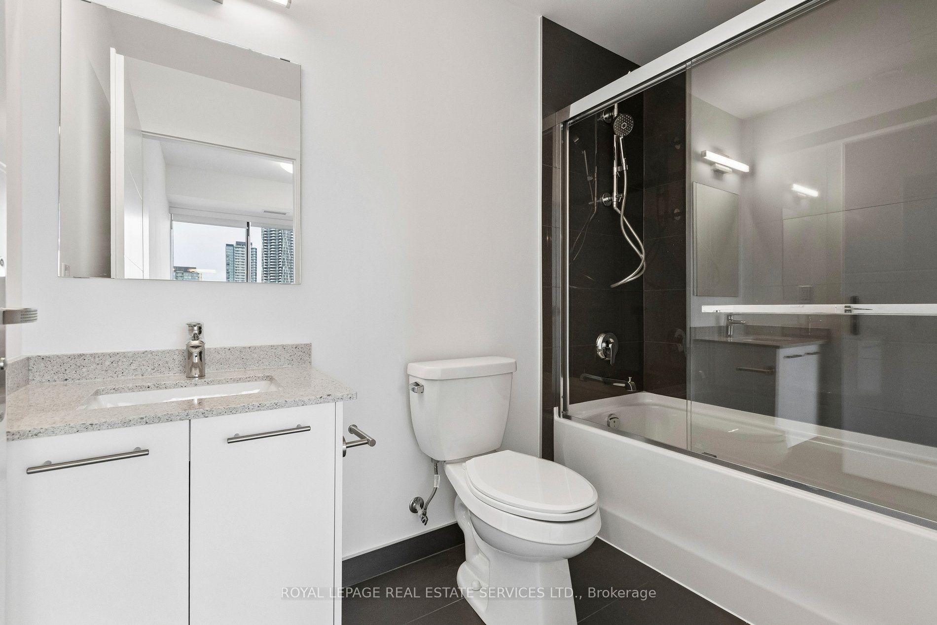 30 Francis Street S 909 Property Photo 25