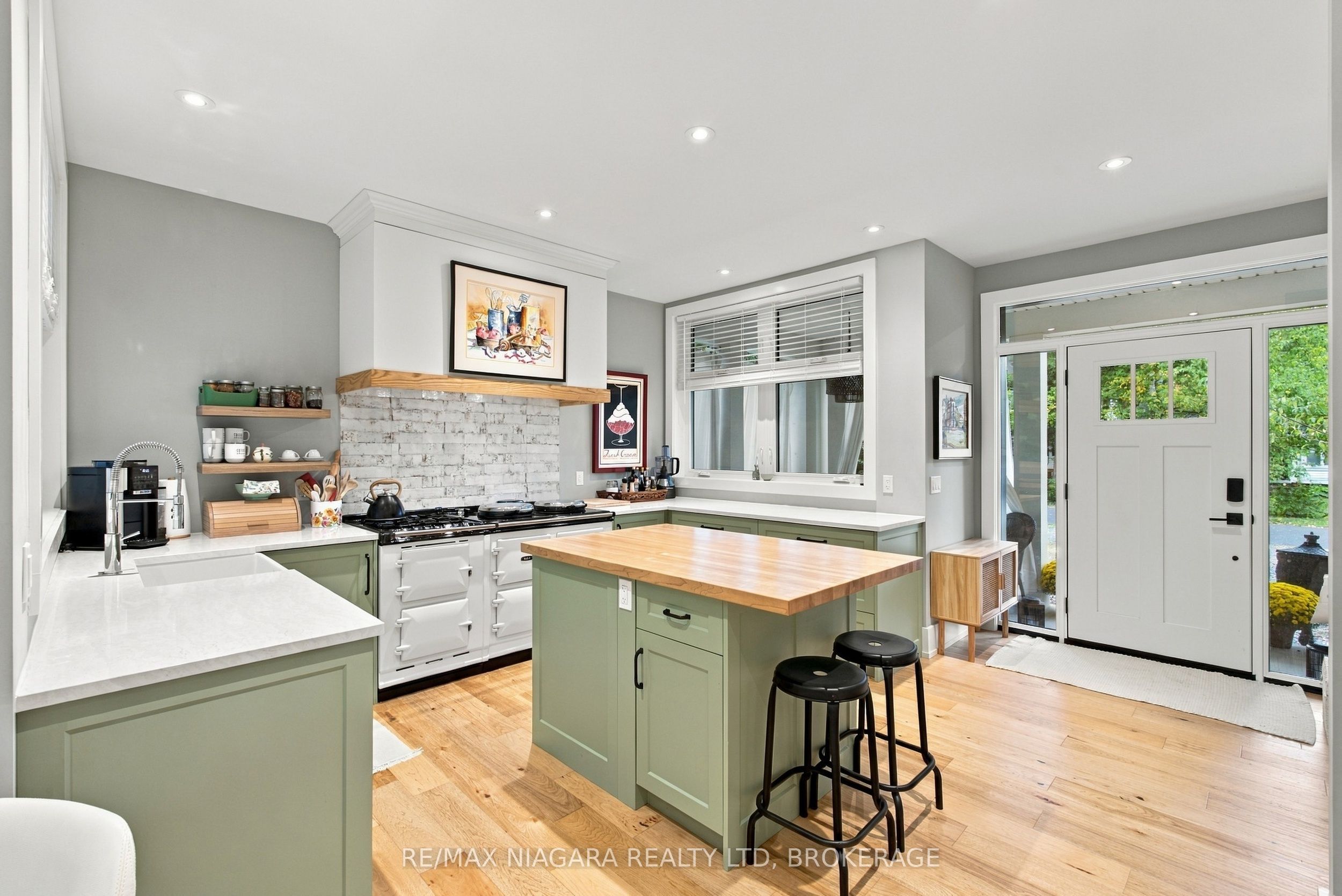 11 Wilberforce Avenue Property Photo 10