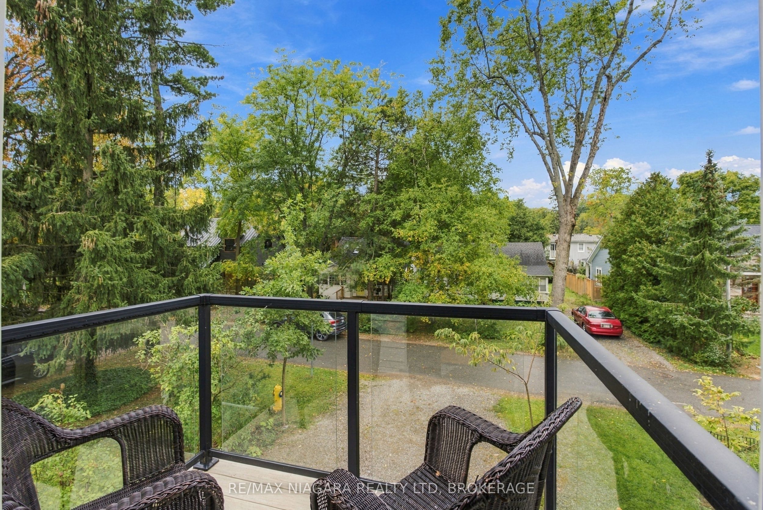 11 Wilberforce Avenue Property Photo 32