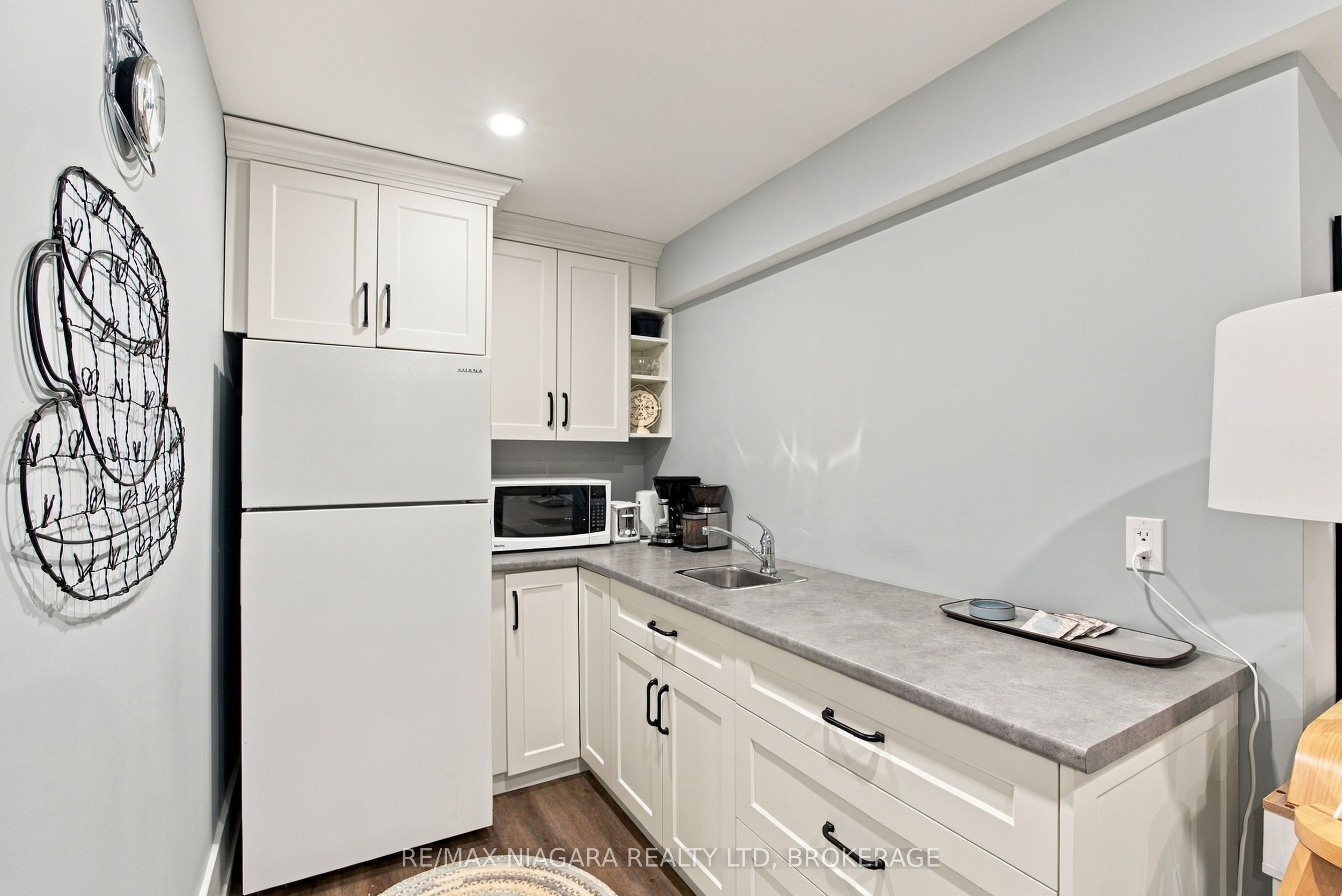 11 Wilberforce Avenue Property Photo 37