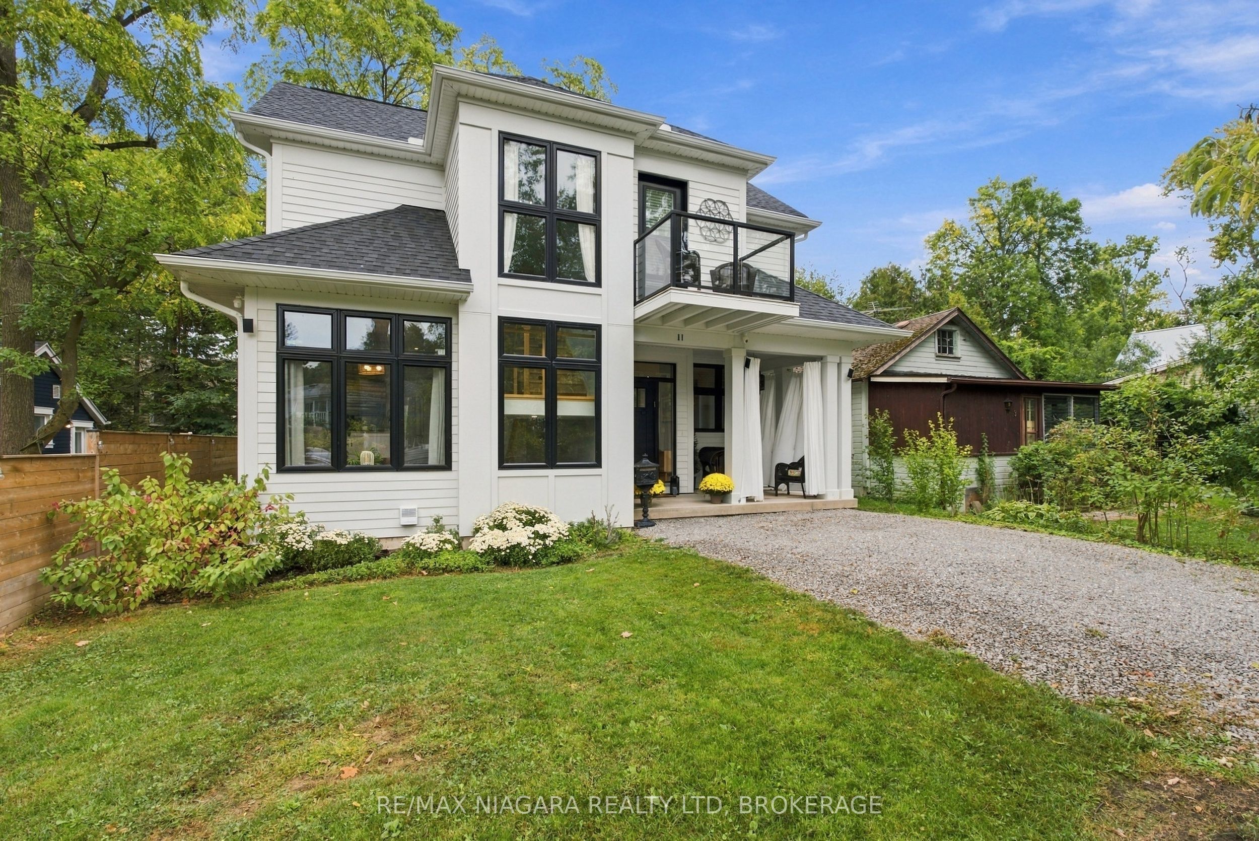 11 Wilberforce Avenue Property Photo 44